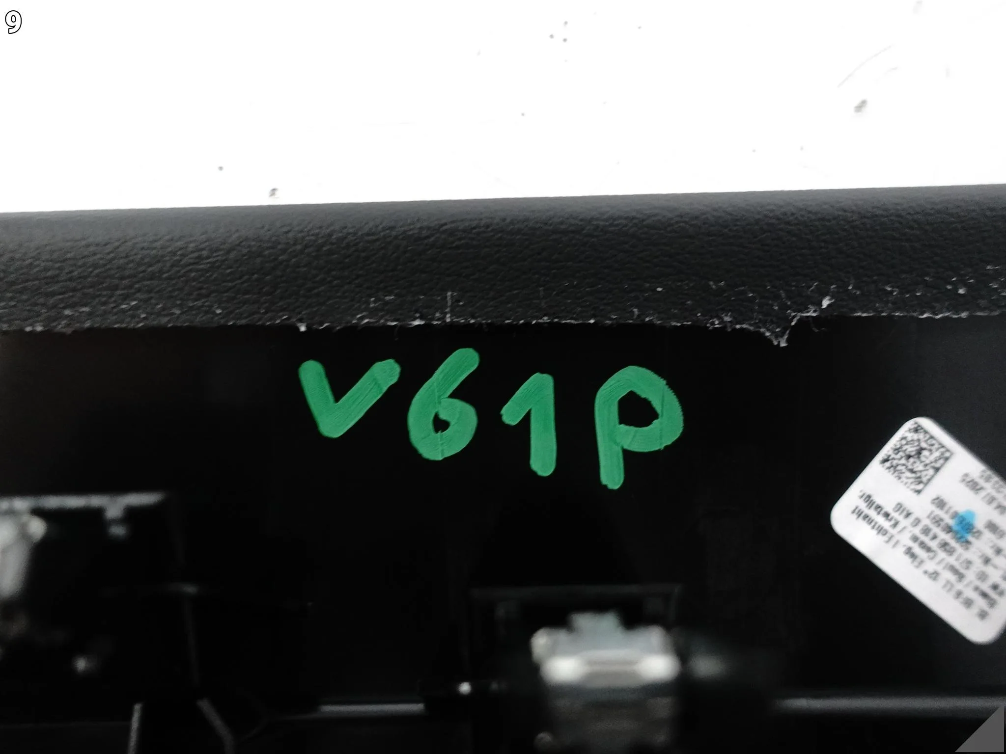 VW TIGUAN CT1 III 571 24- LISTWA OSŁONA PANEL DEKOR DESKI ROZDZIELCZEJ AIG VW TIGUAN CT1 III 571 24- LISTWA OSŁONA PANEL DEKOR DESKI ROZDZIELCZEJ AIG - obrazek 10