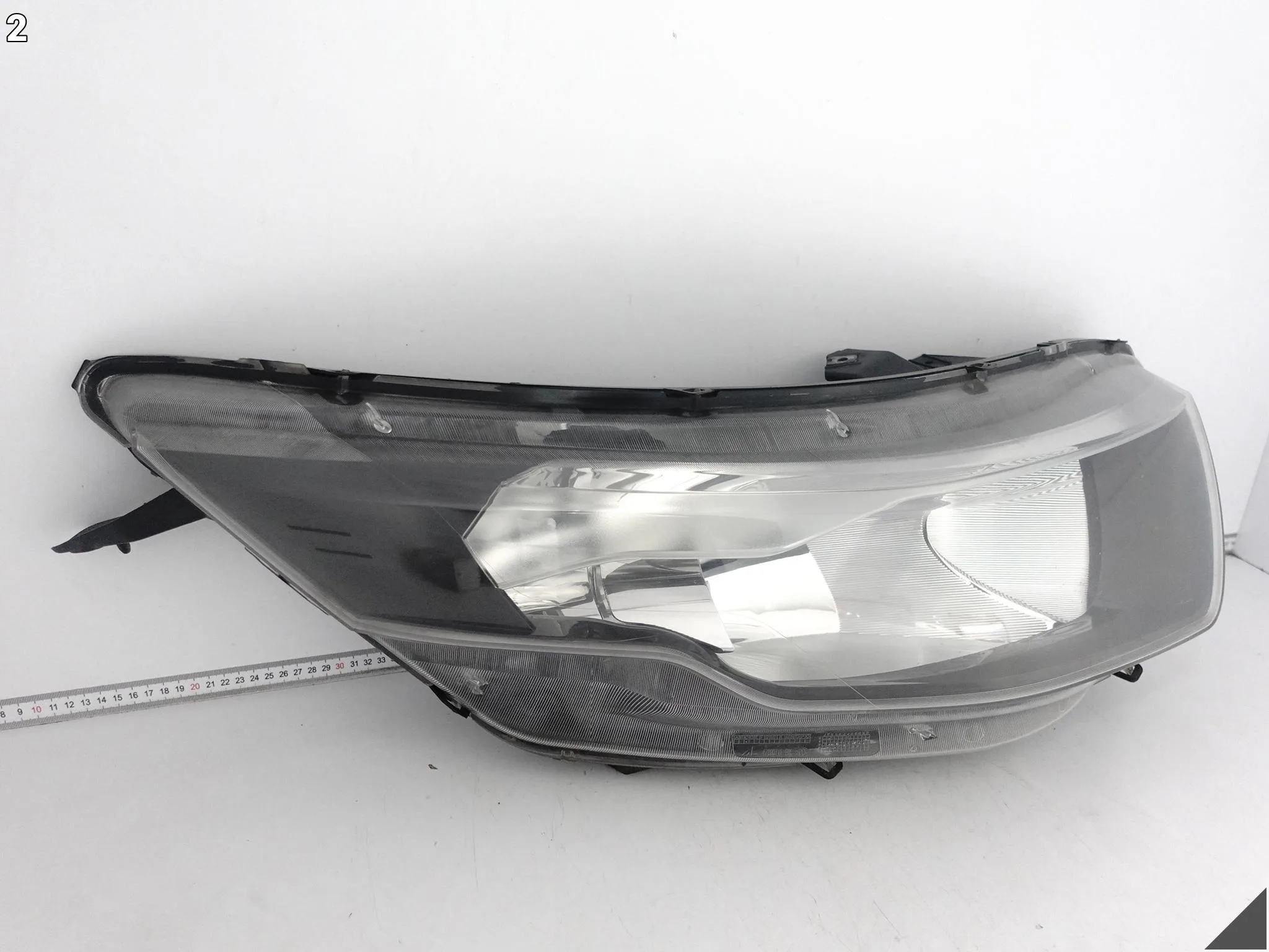 IVECO DAILY IV 4 14-19 LAMPA HEADLIGHT ZWYKŁA HALOGEN PRAWA PRZÓD EUROPA IVECO DAILY IV 4 14-19 LAMPA HEADLIGHT ZWYKŁA HALOGEN PRAWA PRZÓD EUROPA - obrazek 3