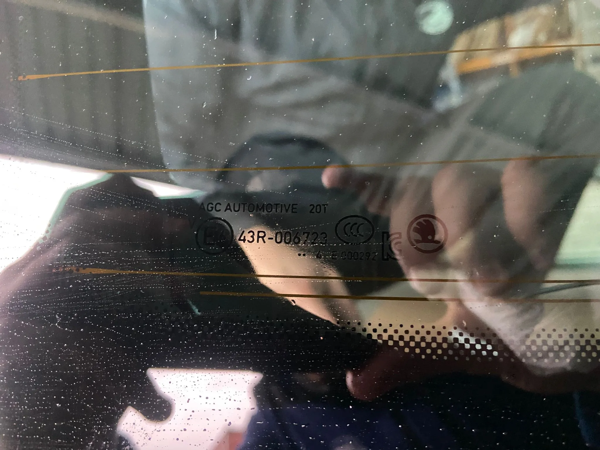 SKODA OCTAVIA IV 4 5E7 20- KOMBI KLAPA POKRYWA BAGAŻNIKA TYŁ + SZYBA SKODA OCTAVIA IV 4 5E7 20- KOMBI KLAPA POKRYWA BAGAŻNIKA TYŁ + SZYBA - obrazek 15