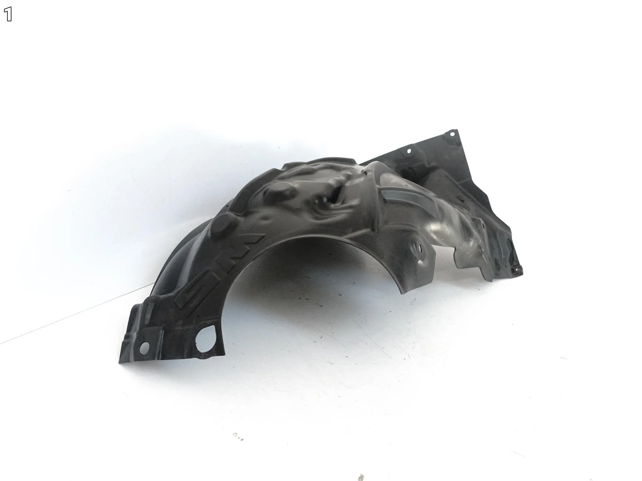 BMW M2 F87 LCI 16-21 NADKOLE POSZYCIE WNĘKI KOŁA PRAWE PRZÓD CZĘŚĆ TYLNA BMW M2 F87 LCI 16-21 NADKOLE POSZYCIE WNĘKI KOŁA PRAWE PRZÓD CZĘŚĆ TYLNA - obrazek 2