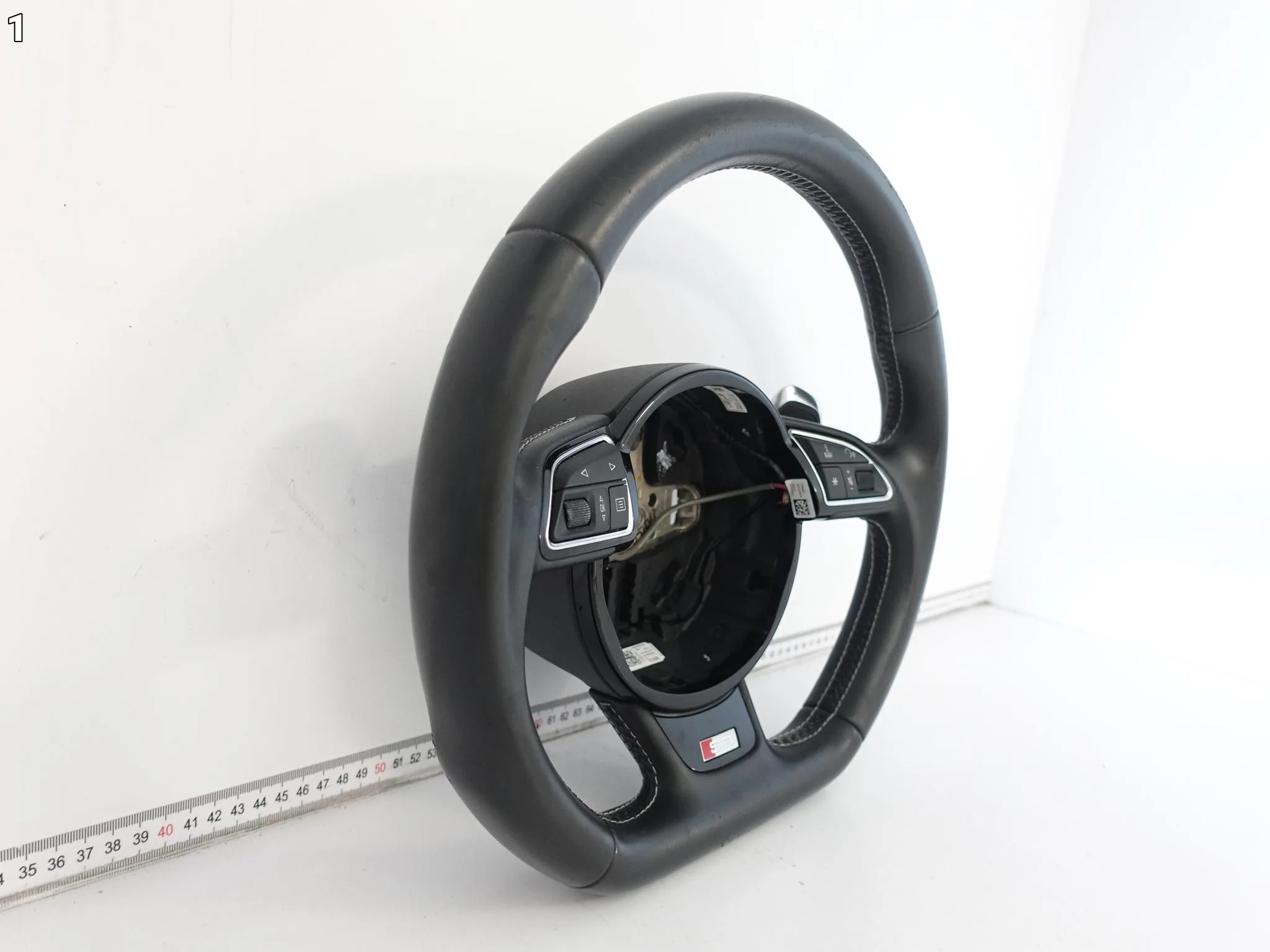 AUDI S3 A3 8V0 13-20 KIEROWNICA WIELOFUNKCYJA SPORTOWA SKÓRA SZARA NIĆ VMJ AUDI S3 A3 8V0 13-20 KIEROWNICA WIELOFUNKCYJA SPORTOWA SKÓRA SZARA NIĆ VMJ - obrazek 2
