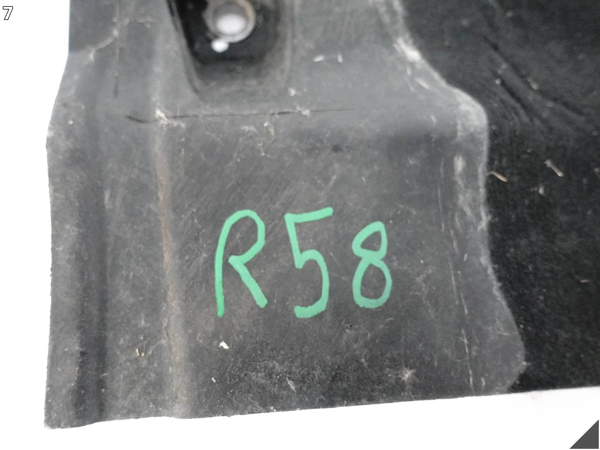 AUDI A6 S6 C7 4G0 A7 S7 4G8 10-18 DOLNA OSŁONA SILNIKA PŁYTA PODŁOGA PRZÓD AUDI A6 S6 C7 4G0 A7 S7 4G8 10-18 DOLNA OSŁONA SILNIKA PŁYTA PODŁOGA PRZÓD - obrazek 8