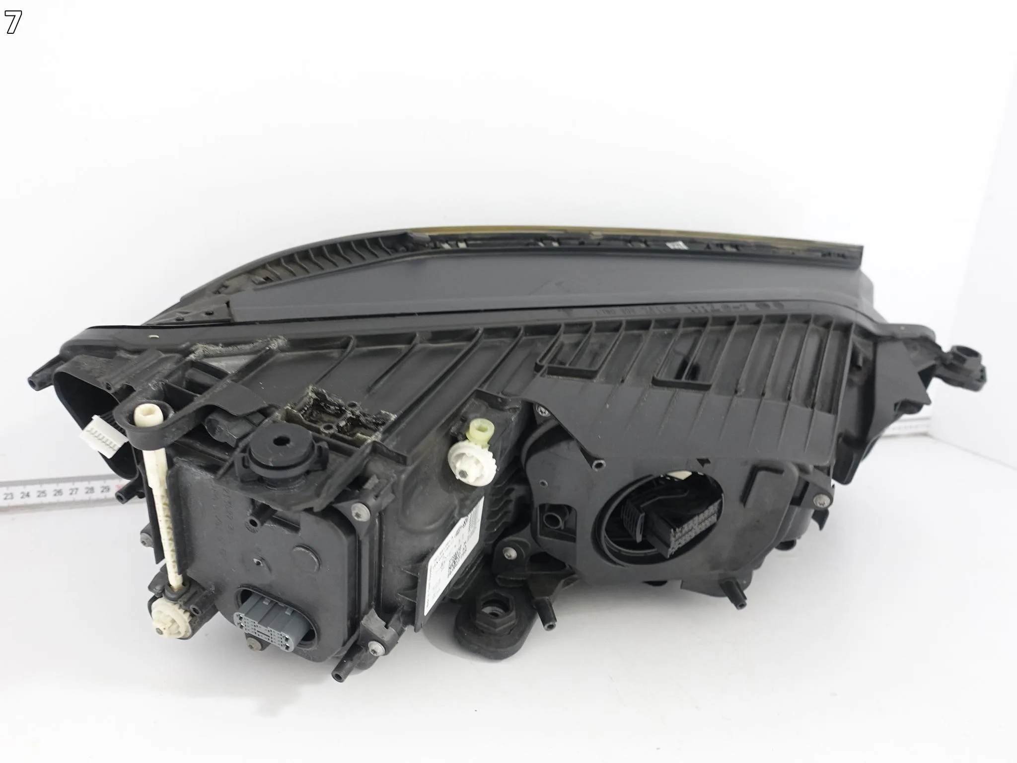 VW TOUAREG 3 III 760 761 CR7 R-LINE 18-23 LAMPA FULL LED MATRIX LEWA EUROPA VW TOUAREG 3 III 760 761 CR7 R-LINE 18-23 LAMPA FULL LED MATRIX LEWA EUROPA - obrazek 8