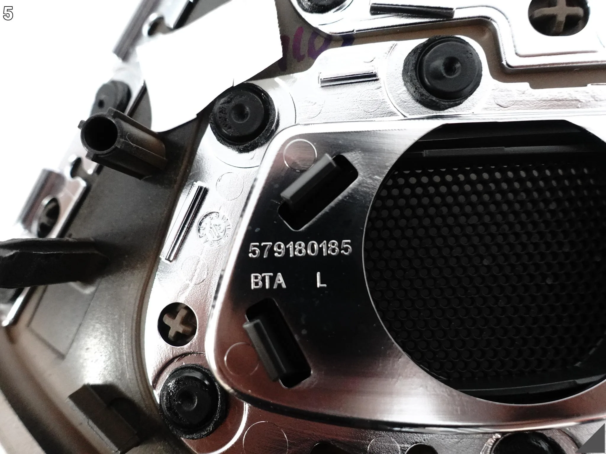 AUDI A7 S7 RS7 4G8 C7 10-18 OSŁONA DEKOR DRZWI LISTWA LEWA TYŁ CHROM KB4 AUDI A7 S7 RS7 4G8 C7 10-18 OSŁONA DEKOR DRZWI LISTWA LEWA TYŁ CHROM KB4 - obrazek 6