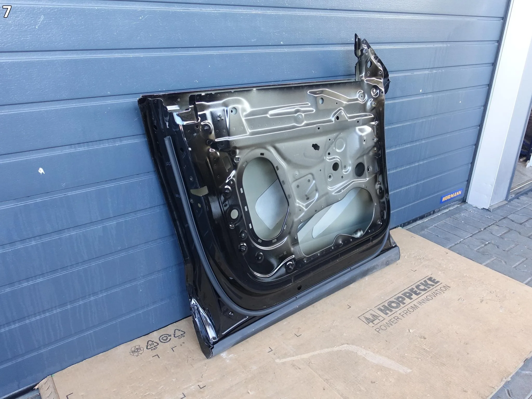 AUDI Q8 SQ8 RSQ8 4M8 18- DRZWI DOOR LISTWA LEWE PRZÓD AUDI Q8 SQ8 RSQ8 4M8 18- DRZWI DOOR LISTWA LEWE PRZÓD - obrazek 8