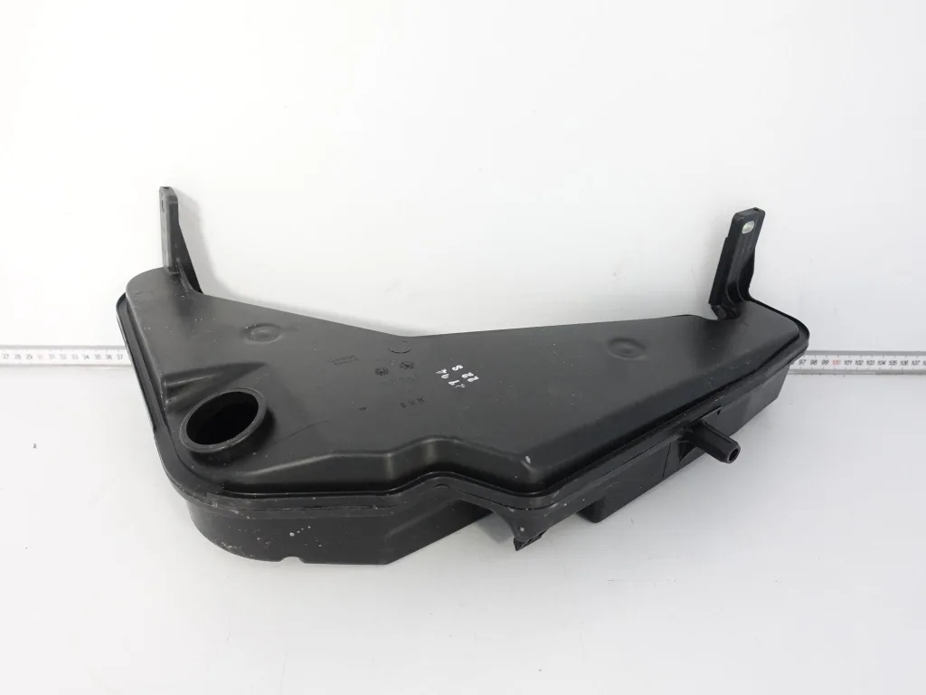 AUDI Q5 SQ5 8R0 LIFT 08-16 ZBIORNICZEK ZBIORNIK PŁYNU SPRYSKIWACZY SPRYSKU