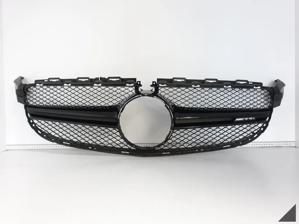 MERCEDES C-KLASA W205 AMG C63 GRILL PRZÓD MERCEDES C-KLASA W205 AMG C63 GRILL PRZÓD