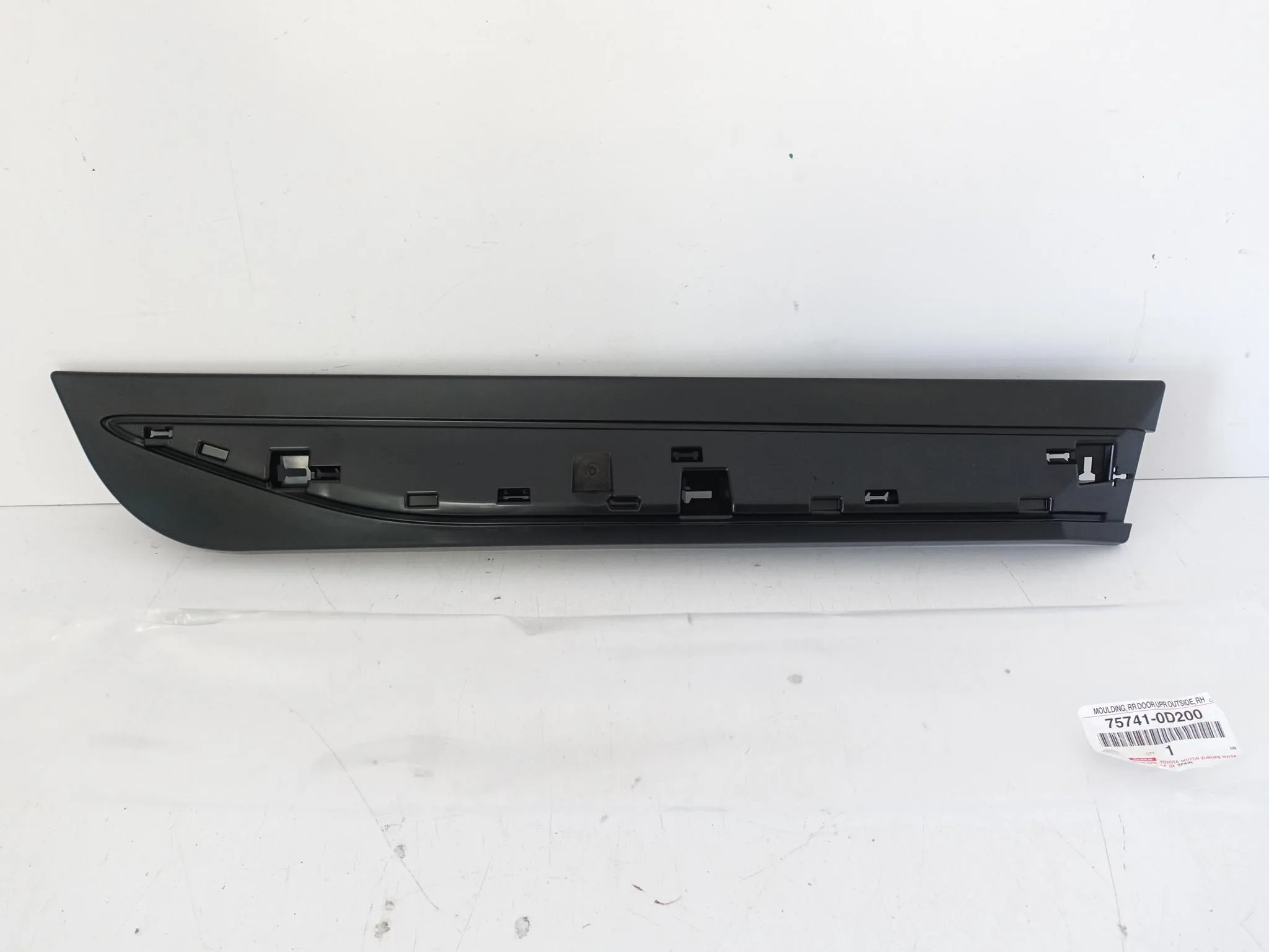 TOYOTA YARIS III LIFT 17-20 LISTWA DOKŁADKA NA DRZWI TYŁ PRAWA NOWA ORG TOYOTA YARIS III LIFT 17-20 LISTWA DOKŁADKA NA DRZWI TYŁ PRAWA NOWA ORG