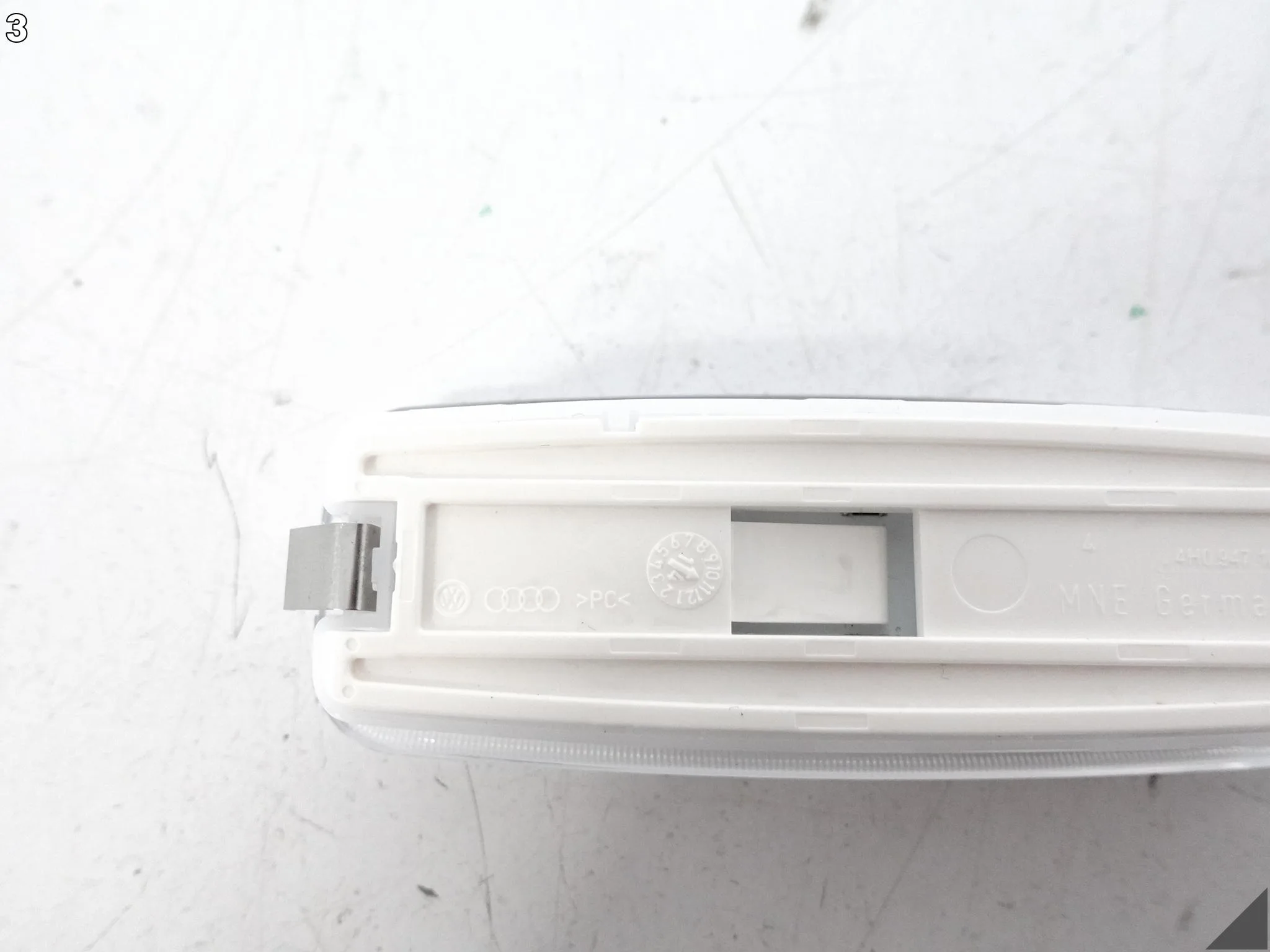 AUDI A7 S7 RS7 4G8 A6 S6 RS6 4G0 C7 A8 S8 4H0 OŚWIETLENIE KABINY LED LAMPKA AUDI A7 S7 RS7 4G8 A6 S6 RS6 4G0 C7 A8 S8 4H0 OŚWIETLENIE KABINY LED LAMPKA - obrazek 4