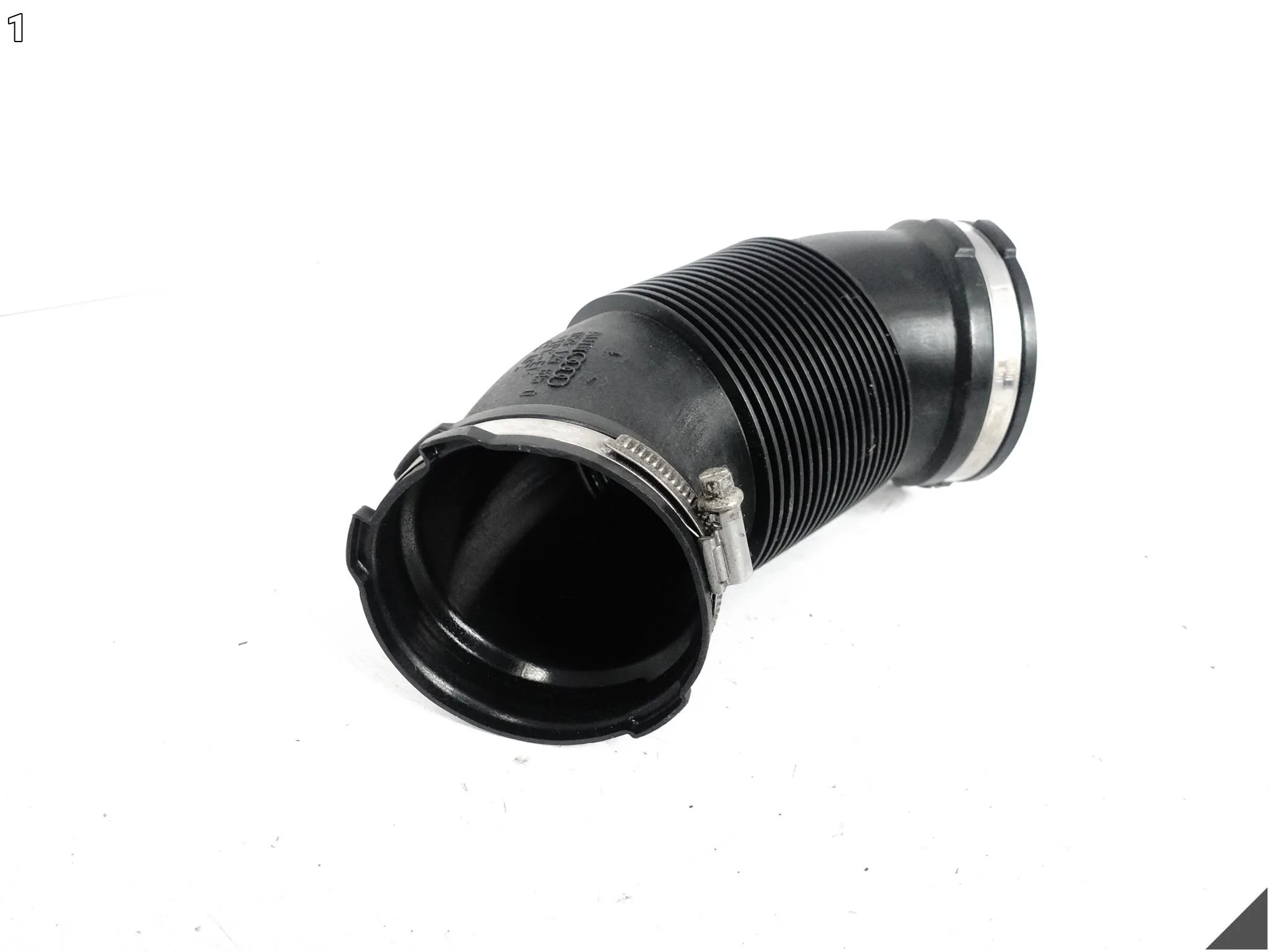 AUDI A7 S7 4G8 A6 S6 4G0 C7 10-18 RURA WĄŻ PRZEWÓD POWIETRZA FILTRA AUDI A7 S7 4G8 A6 S6 4G0 C7 10-18 RURA WĄŻ PRZEWÓD POWIETRZA FILTRA - obrazek 2