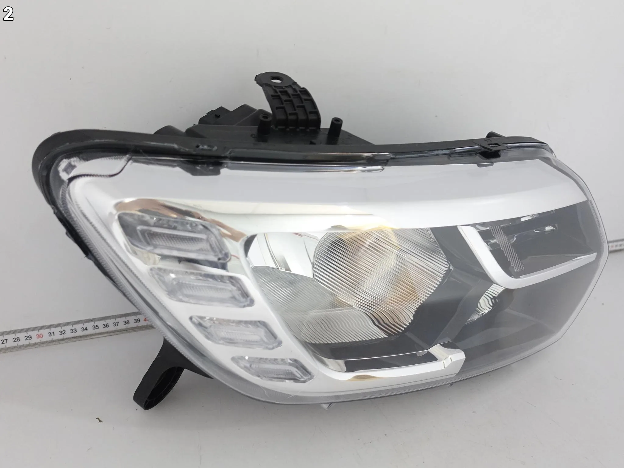 DACIA SANDERO LOGAN II 2 LIFT 17-20 LAMPA PRAWA ZWYKŁA HALOGEN H7 + LED EU DACIA SANDERO LOGAN II 2 LIFT 17-20 LAMPA PRAWA ZWYKŁA HALOGEN H7 + LED EU - obrazek 3