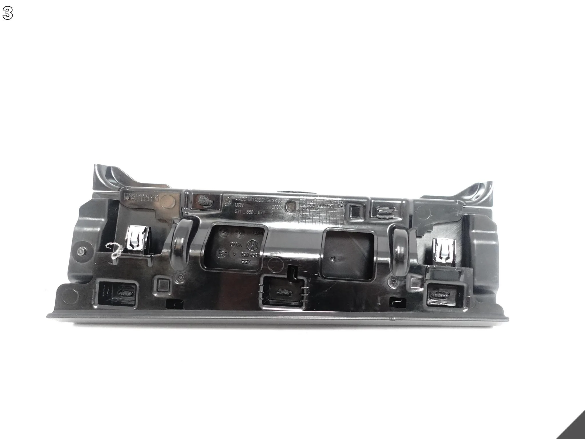 VW TIGUAN CT1 III 571 24- LISTWA OSŁONA DEKOR DESKA RODZIELCZA KOKPIT VW TIGUAN CT1 III 571 24- LISTWA OSŁONA DEKOR DESKA RODZIELCZA KOKPIT - obrazek 4