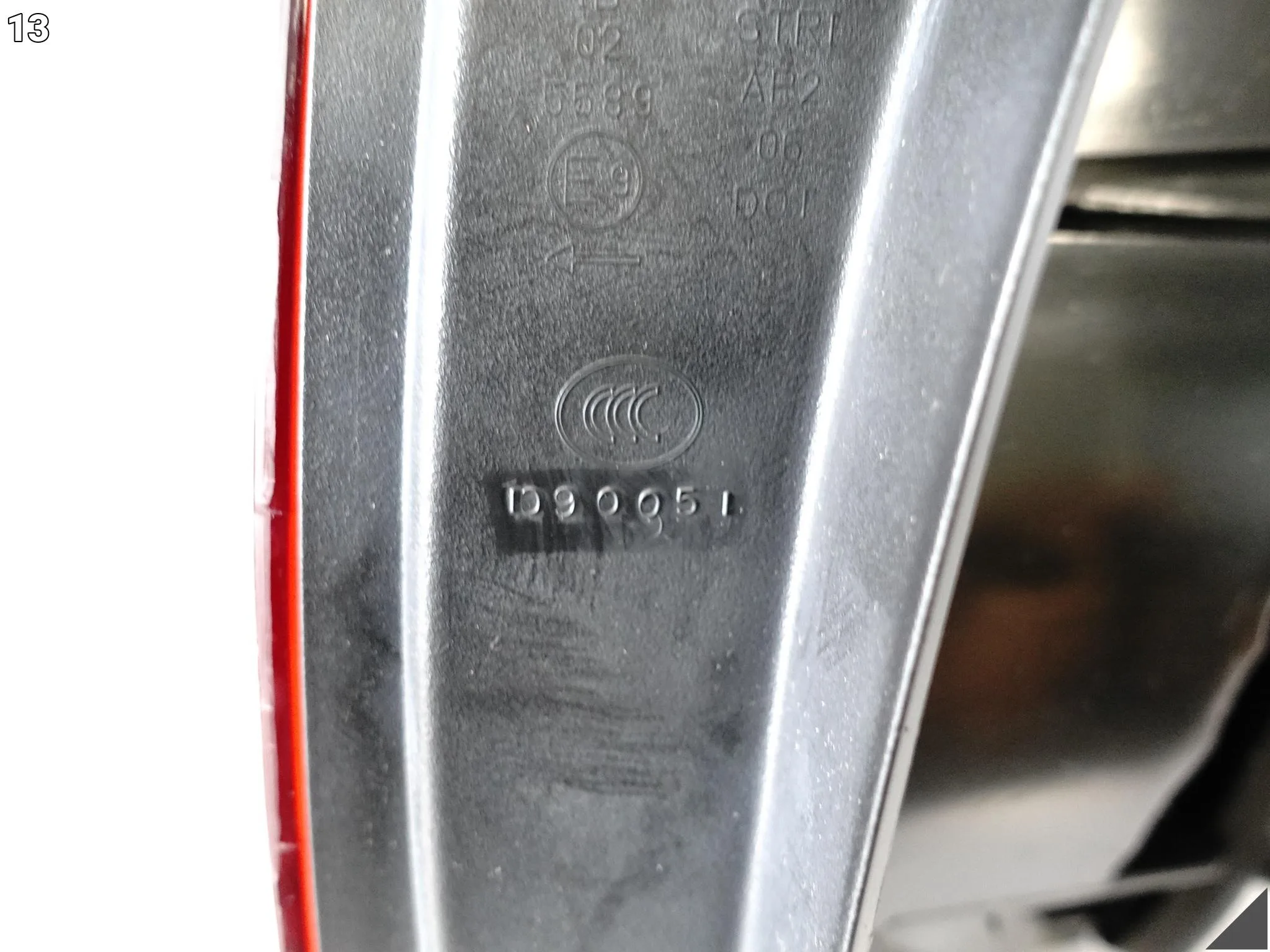 VW GOLF VI 6 1K9 VARIANT KOMBI 09-14 LAMPA W BŁOTNIK LEWA TYŁ EUROPA VW GOLF VI 6 1K9 VARIANT KOMBI 09-14 LAMPA W BŁOTNIK LEWA TYŁ EUROPA - obrazek 14