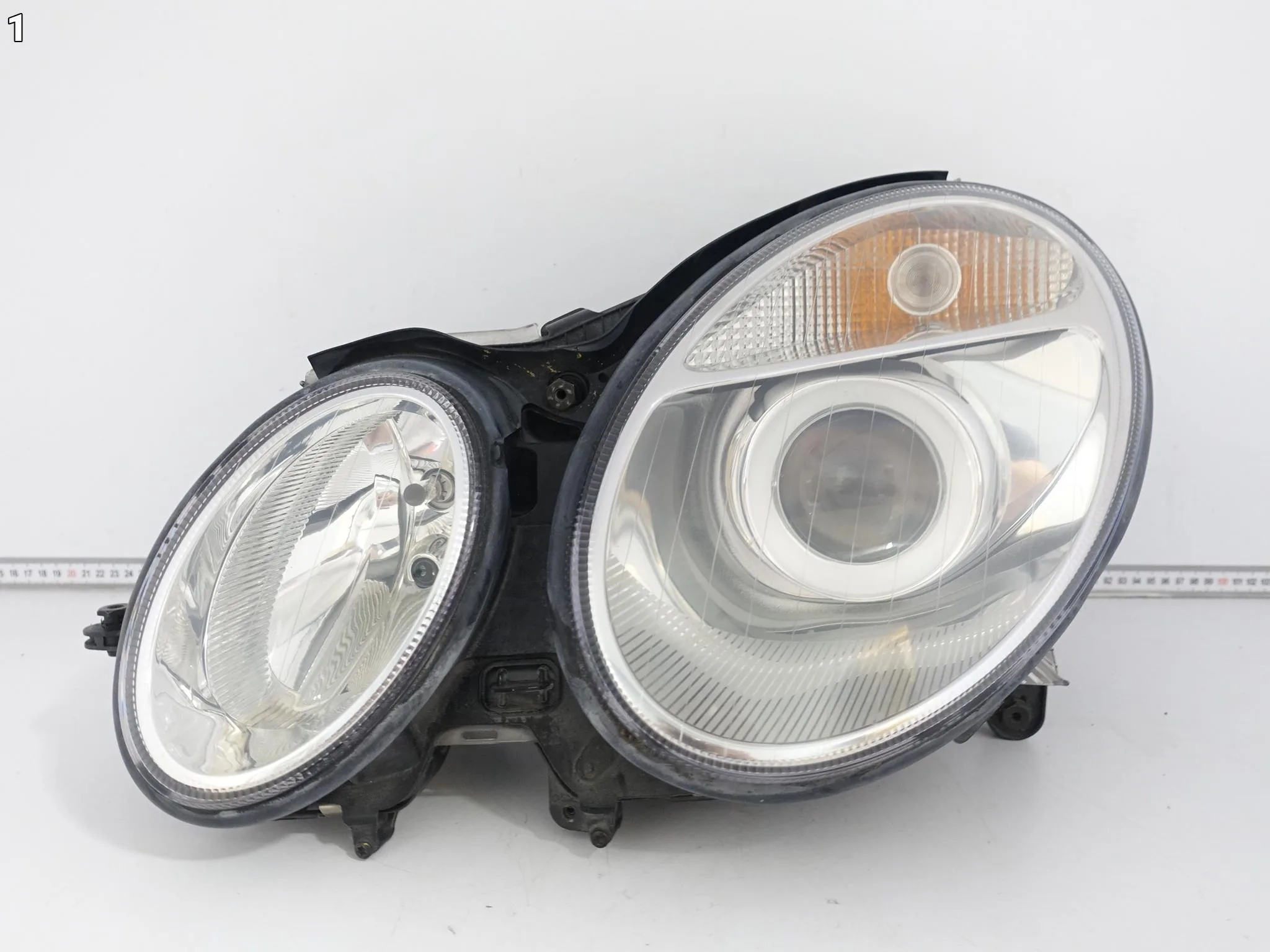 MERCEDES E-KLASA W211 S211 02-06 LAMPA XENON LEWA PRZÓD EUROPA MERCEDES E-KLASA W211 S211 02-06 LAMPA XENON LEWA PRZÓD EUROPA - obrazek 2