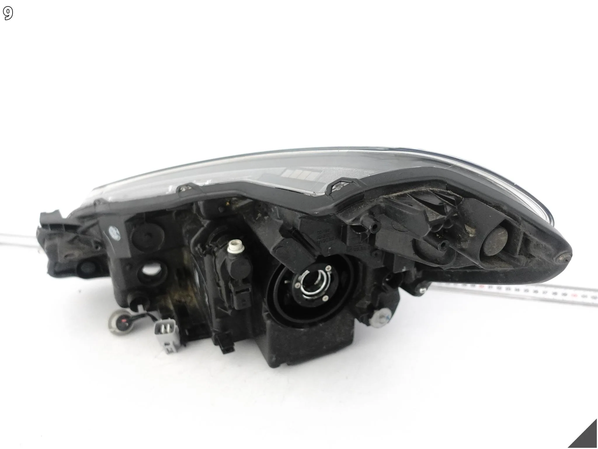 TOYOTA YARIS III 3 LIFT 17-19 LAMPA HALOGEN ZWYKŁA + LED PRAWA PRZÓD EUROPA TOYOTA YARIS III 3 LIFT 17-19 LAMPA HALOGEN ZWYKŁA + LED PRAWA PRZÓD EUROPA - obrazek 10