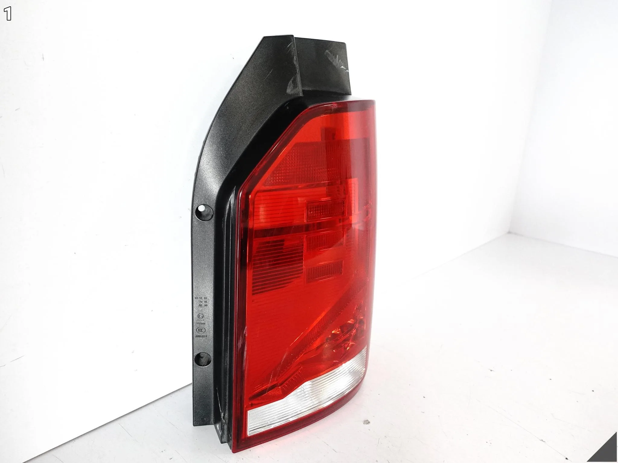 VW T6 TRANSPORTER MULTIVAN 7LA T6.1 LIFT 19-24 LAMPA LED PRAWA TYŁ EU VW T6 TRANSPORTER MULTIVAN 7LA T6.1 LIFT 19-24 LAMPA LED PRAWA TYŁ EU - obrazek 2