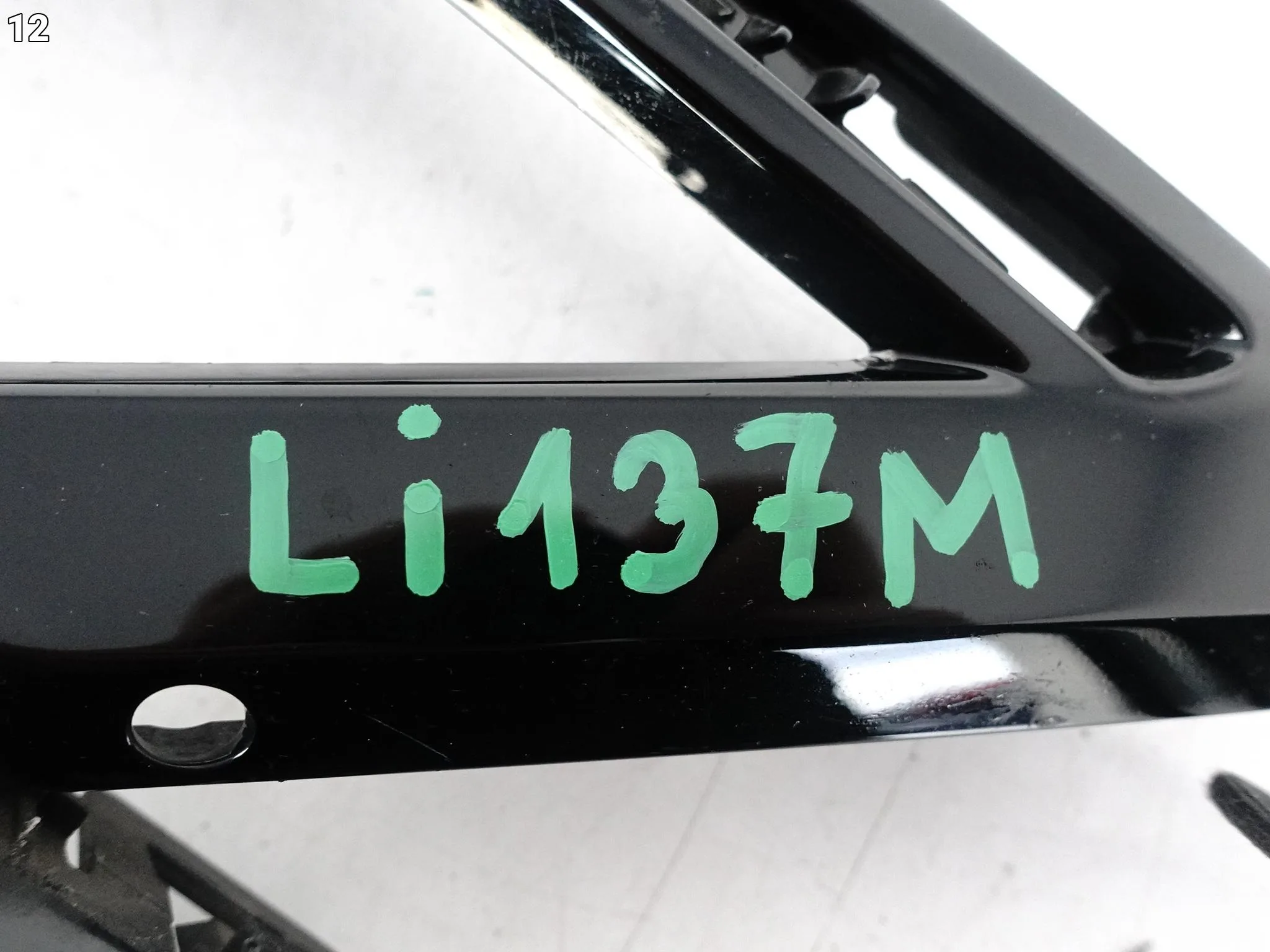 VW TIGUAN II 5NA R-LINE 16-20 RAMKA ATRAPA ZAŚLEPKA W ZDERZAK PRZÓD PRAWA VW TIGUAN II 5NA R-LINE 16-20 RAMKA ATRAPA ZAŚLEPKA W ZDERZAK PRZÓD PRAWA - obrazek 13