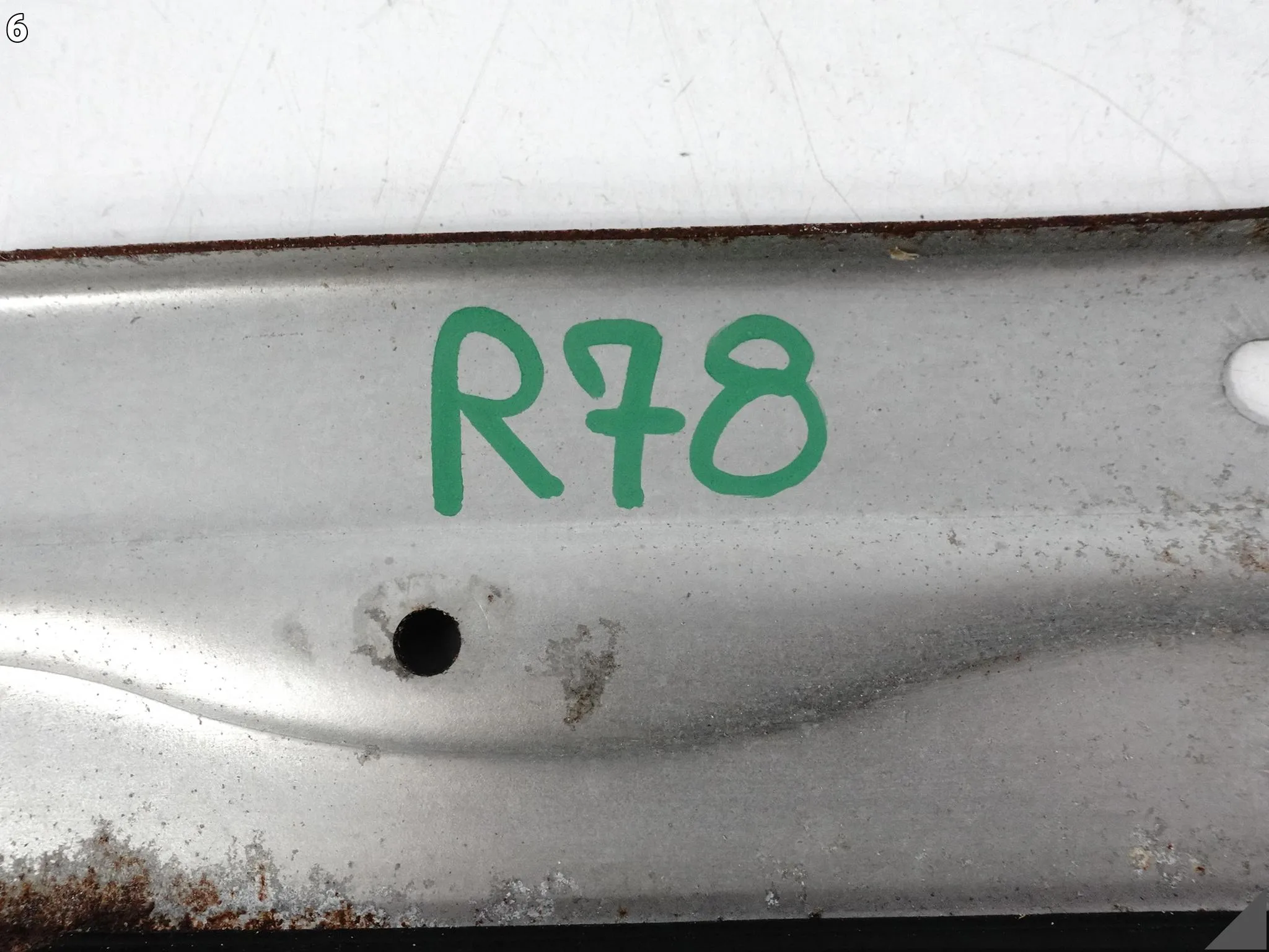 AUDI A7 S7 RS7 4G8 A6 S6 RS6 4G0 C7 10-18 PODPORA ŁĄCZNIK PŁYTY PODŁOGOWEJ AUDI A7 S7 RS7 4G8 A6 S6 RS6 4G0 C7 10-18 PODPORA ŁĄCZNIK PŁYTY PODŁOGOWEJ - obrazek 7