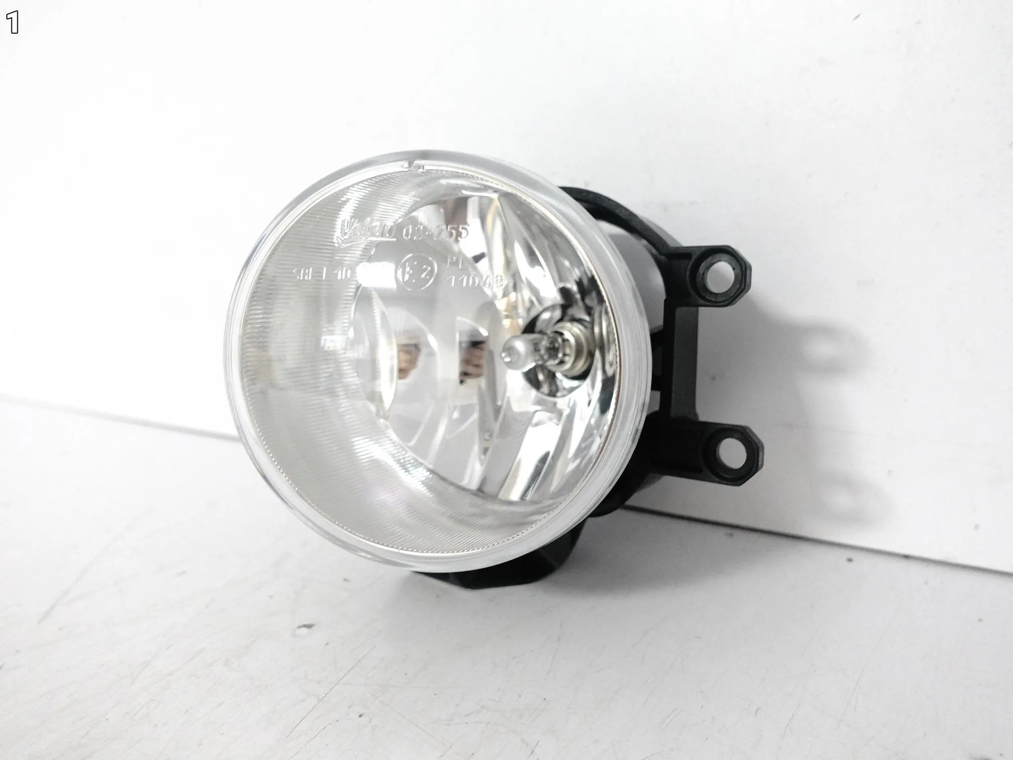 TOYOTA YARIS III AURIS II AYGO II HALOGEN ŚWIATŁO PRZECIWMGIELNE PRZÓD LEWA TOYOTA YARIS III AURIS II AYGO II HALOGEN ŚWIATŁO PRZECIWMGIELNE PRZÓD LEWA - obrazek 2