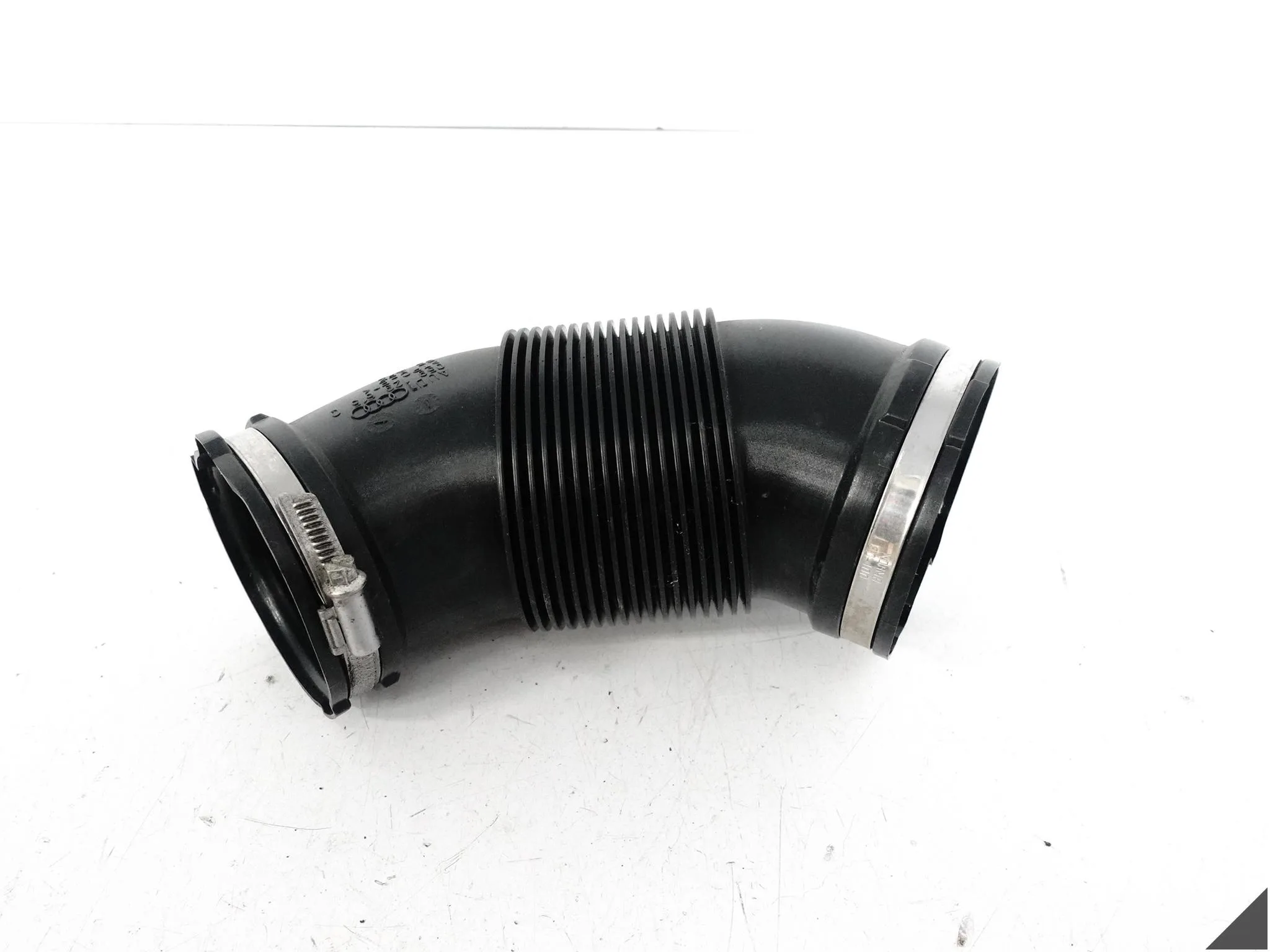 AUDI A7 S7 4G8 A6 S6 4G0 C7 10-18 RURA WĄŻ PRZEWÓD POWIETRZA FILTRA AUDI A7 S7 4G8 A6 S6 4G0 C7 10-18 RURA WĄŻ PRZEWÓD POWIETRZA FILTRA