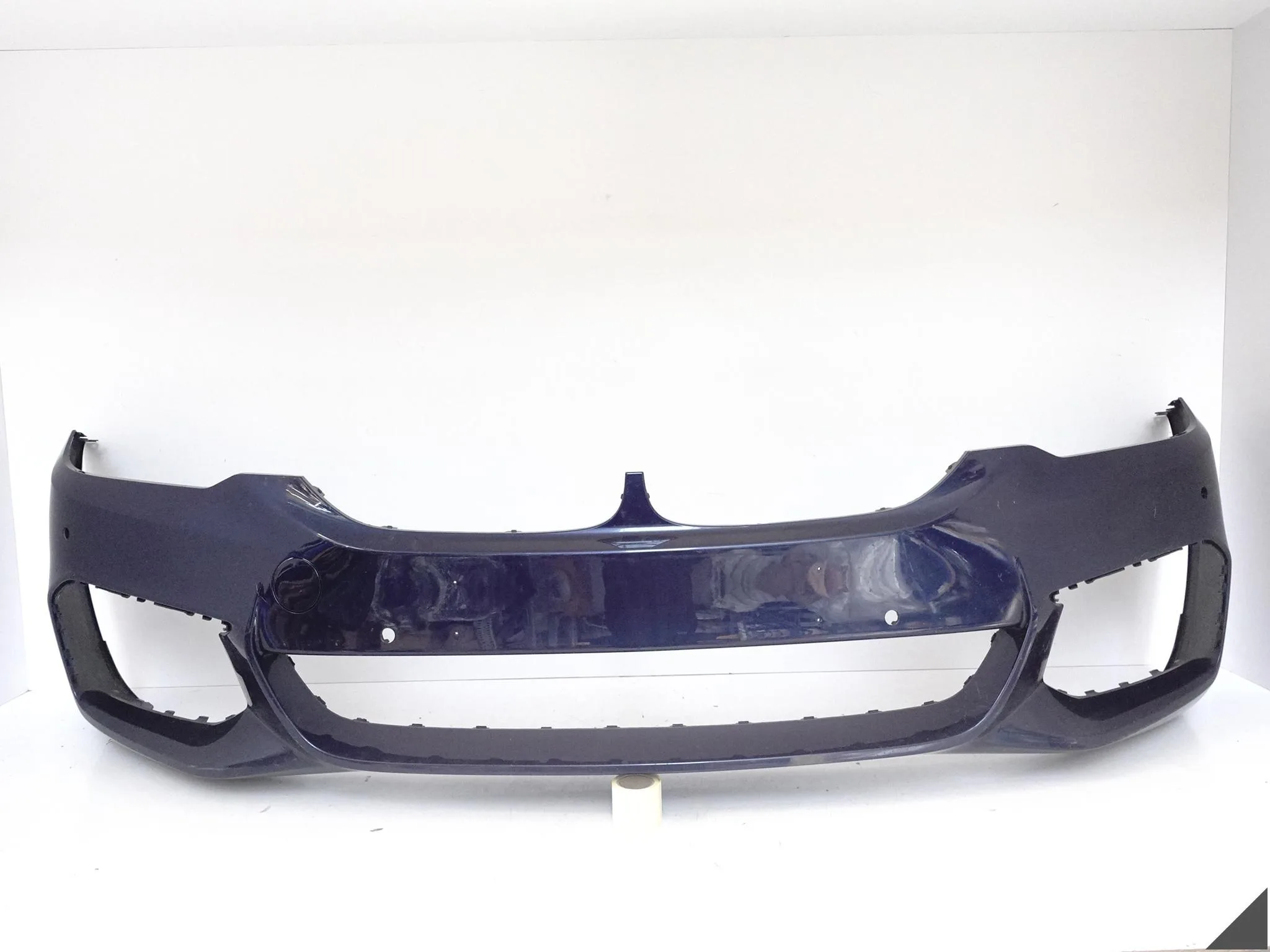 BMW 5 G30 G31 M-PAKIET 17-20 ZDERZAK BUMPER + ZAŚLEPKA PRZÓD (6xPDC) BMW 5 G30 G31 M-PAKIET 17-20 ZDERZAK BUMPER + ZAŚLEPKA PRZÓD (6xPDC)
