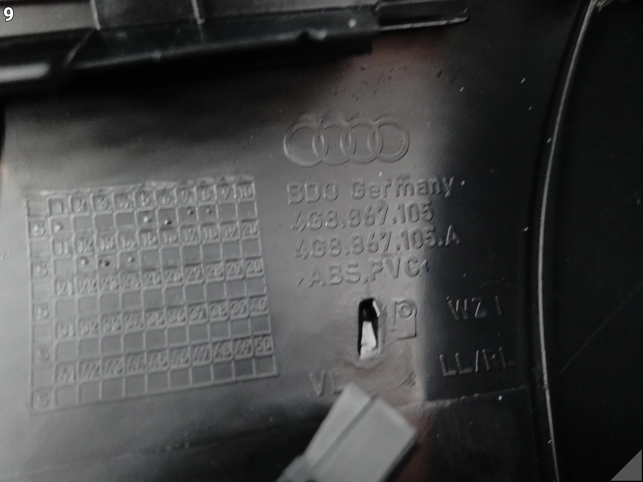 AUDI A7 S7 RS7 C7 4G8 10-18 TAPICERKA DRZWI LEWY PRZÓD ALCANTARA SOUL AUDI A7 S7 RS7 C7 4G8 10-18 TAPICERKA DRZWI LEWY PRZÓD ALCANTARA SOUL - obrazek 10