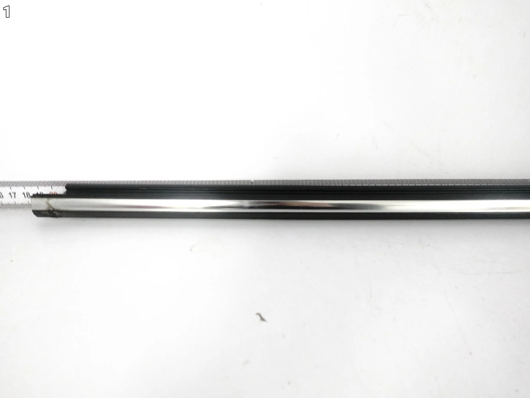TOYOTA C-HR I 16-23 LIFT LISTWA ZGARNIAJĄCA SZYBY DRZWI PRZÓD PRAWA CHROM TOYOTA C-HR I 16-23 LIFT LISTWA ZGARNIAJĄCA SZYBY DRZWI PRZÓD PRAWA CHROM - obrazek 2
