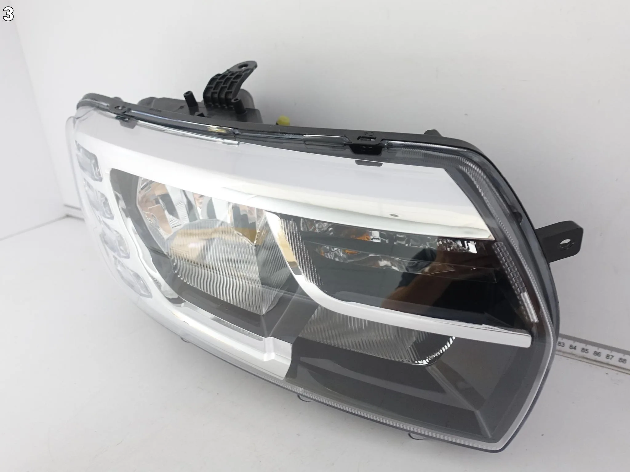 DACIA SANDERO LOGAN II 2 LIFT 17-20 LAMPA PRAWA ZWYKŁA HALOGEN H7 + LED EU DACIA SANDERO LOGAN II 2 LIFT 17-20 LAMPA PRAWA ZWYKŁA HALOGEN H7 + LED EU - obrazek 4