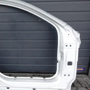 MERCEDES A-KLASA V177 SEDAN / HATCHBACK SŁUPEK A POSZYCIE PRÓG PRAWY PRZÓD