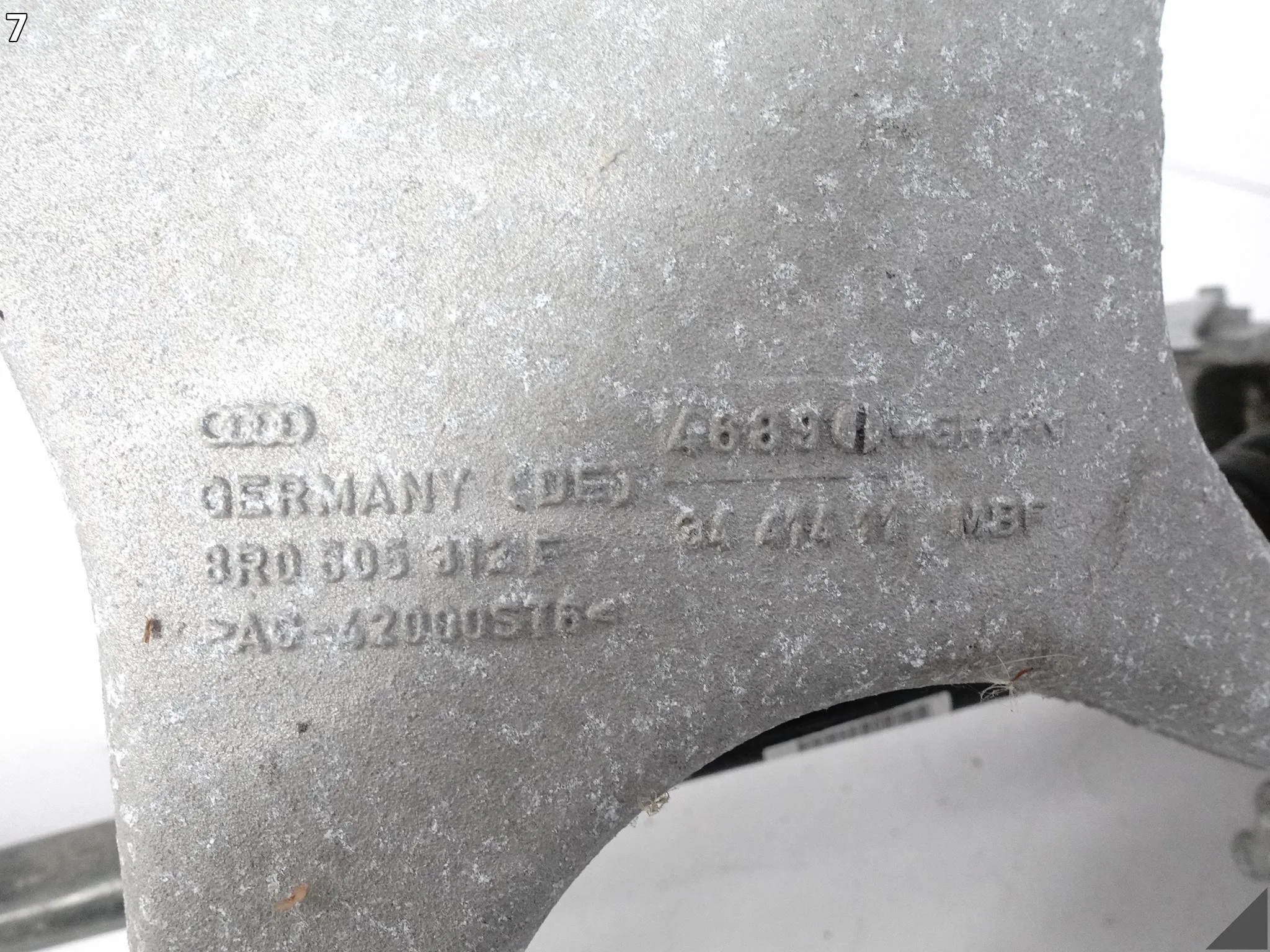 AUDI A7 S7 4G8 A6 S6 4G0 C7 Q5 8R0 ZWROTNICA WAHACZE PÓŁOŚ PRAWY TYŁ 34 KM AUDI A7 S7 4G8 A6 S6 4G0 C7 Q5 8R0 ZWROTNICA WAHACZE PÓŁOŚ PRAWY TYŁ 34 KM - obrazek 8