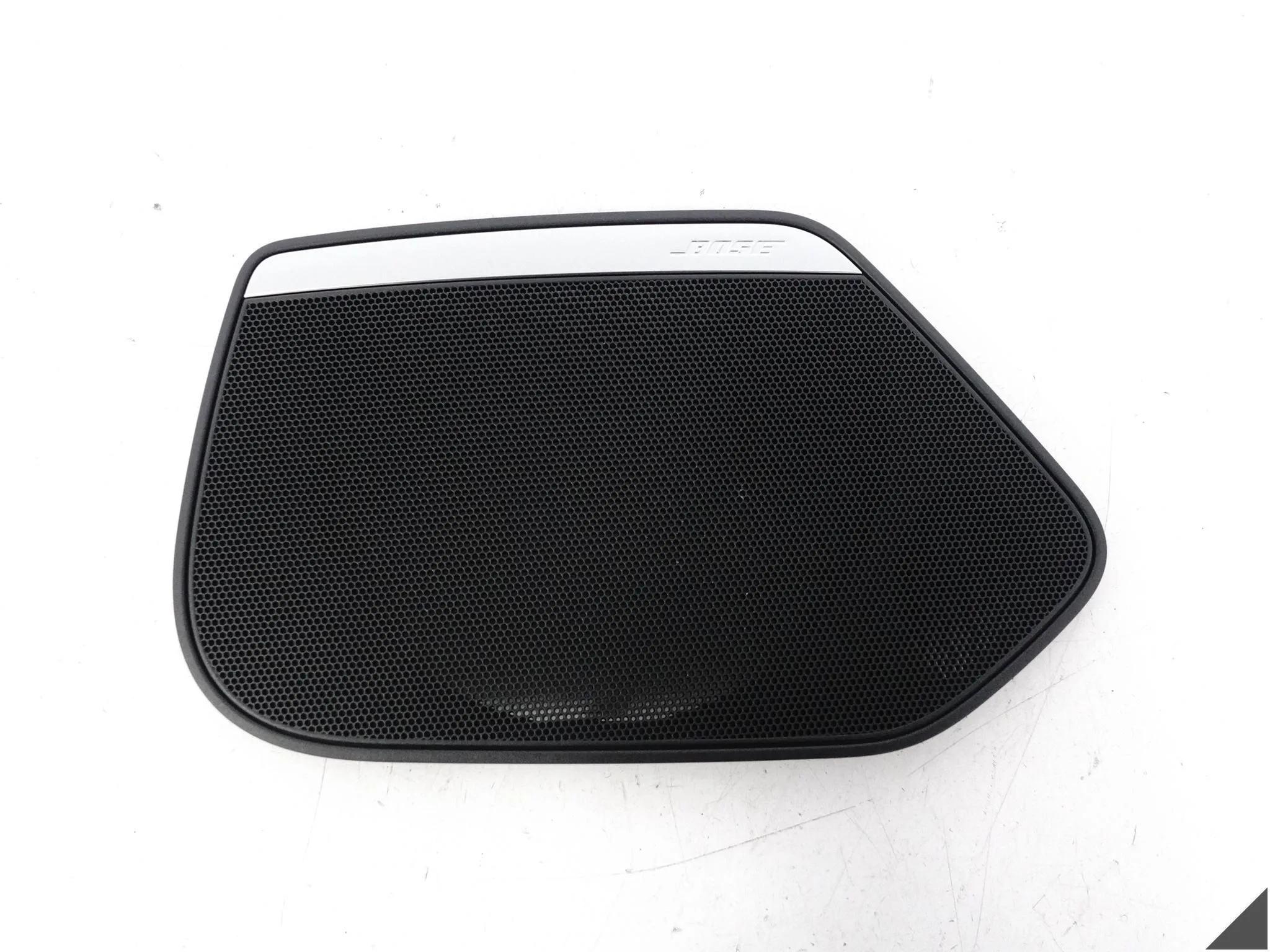 AUDI A7 S7 RS7 4G8 C7 10-18 OSŁONA KRATKA GŁOŚNIKA DRZWI PRAWA PRZÓD BOSE AUDI A7 S7 RS7 4G8 C7 10-18 OSŁONA KRATKA GŁOŚNIKA DRZWI PRAWA PRZÓD BOSE