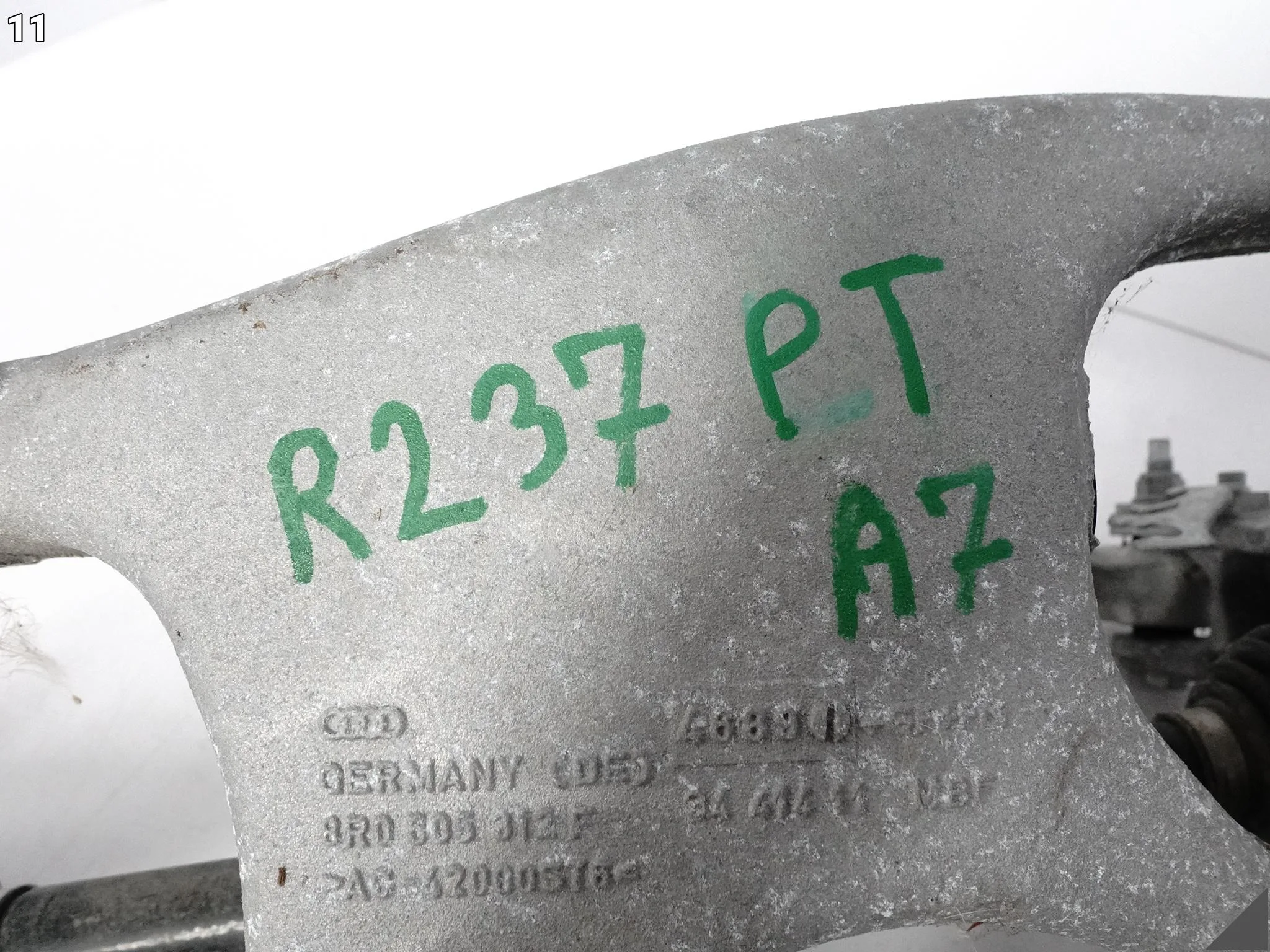 AUDI A7 S7 4G8 A6 S6 4G0 C7 Q5 8R0 ZWROTNICA WAHACZE PÓŁOŚ PRAWY TYŁ 34 KM AUDI A7 S7 4G8 A6 S6 4G0 C7 Q5 8R0 ZWROTNICA WAHACZE PÓŁOŚ PRAWY TYŁ 34 KM - obrazek 12