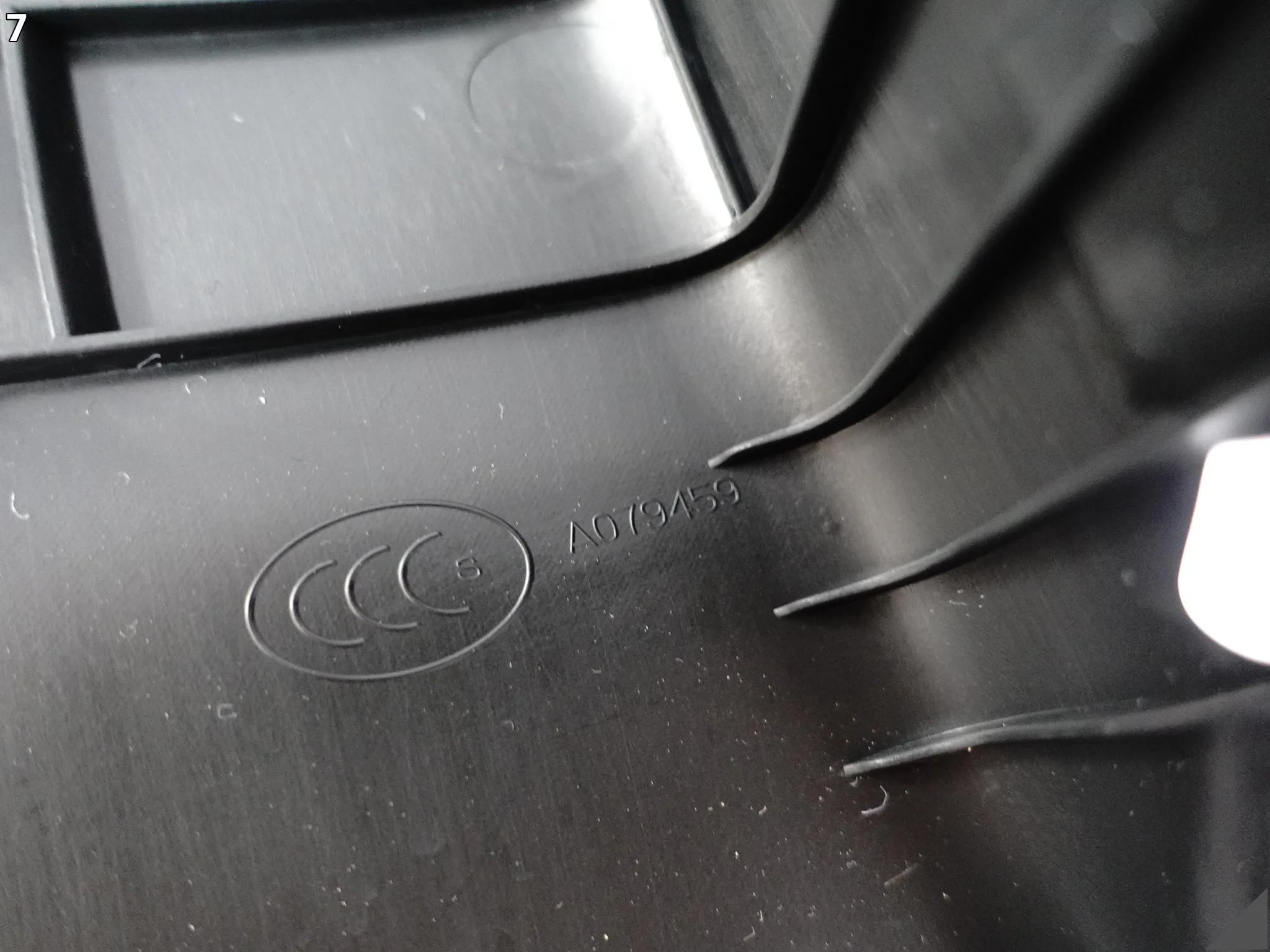 AUDI A7 S7 RS7 C7 4G8 10-18 LISTWA POSZYCIE OSŁONA PROGU LEWA TYŁ 4PK SOUL AUDI A7 S7 RS7 C7 4G8 10-18 LISTWA POSZYCIE OSŁONA PROGU LEWA TYŁ 4PK SOUL - obrazek 8