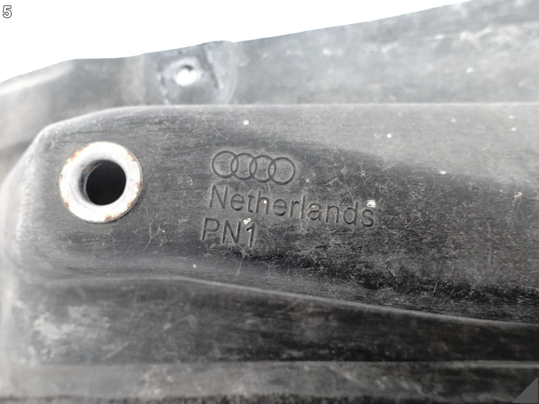 AUDI A6 S6 C7 4G0 A7 S7 4G8 10-18 DOLNA OSŁONA SILNIKA PŁYTA PODŁOGA PRZÓD AUDI A6 S6 C7 4G0 A7 S7 4G8 10-18 DOLNA OSŁONA SILNIKA PŁYTA PODŁOGA PRZÓD - obrazek 6