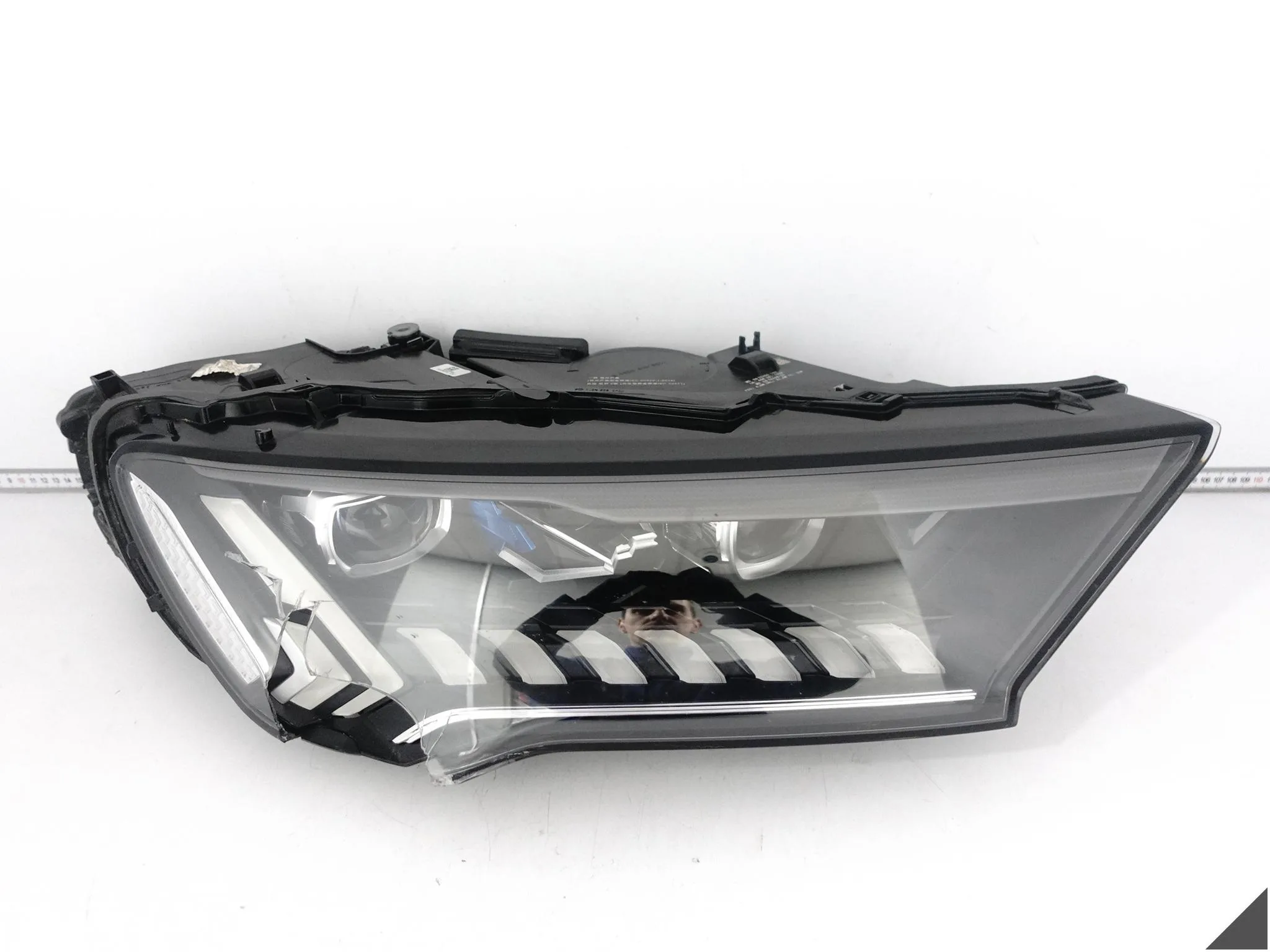 AUDI Q7 SQ7 II 4M0 LIFT 19-24 LAMPA LASER FULL LED PRAWA PRZÓD EUROPA AUDI Q7 SQ7 II 4M0 LIFT 19-24 LAMPA LASER FULL LED PRAWA PRZÓD EUROPA