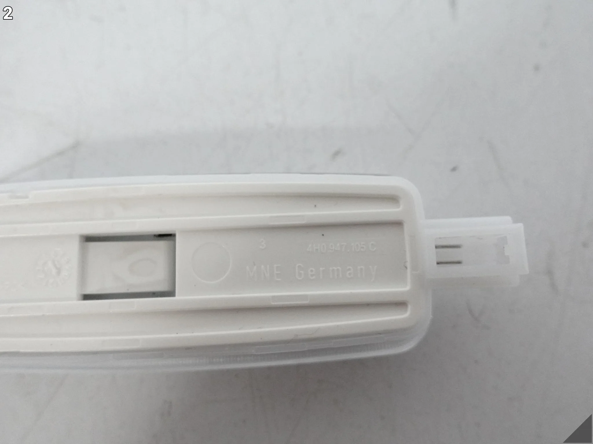 AUDI A7 S7 RS7 4G8 A6 S6 RS6 4G0 C7 A8 S8 4H0 OŚWIETLENIE KABINY LED LAMPKA AUDI A7 S7 RS7 4G8 A6 S6 RS6 4G0 C7 A8 S8 4H0 OŚWIETLENIE KABINY LED LAMPKA - obrazek 3