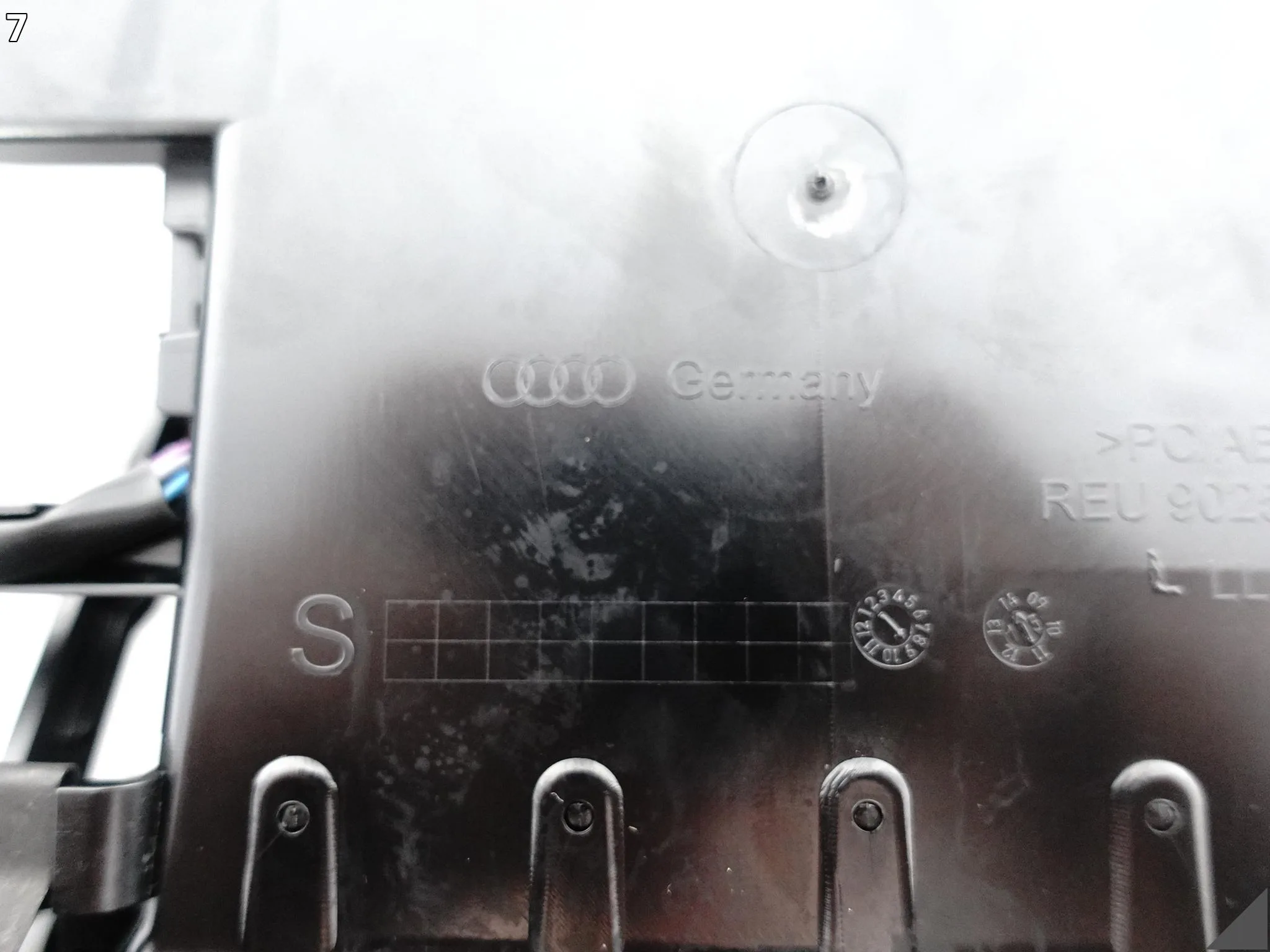 AUDI A7 S7 RS7 4G8 A6 S6 RS6 4G0 C7 LIFT 14-18 KRATKA NAWIEWU ŚRODKOWA AUDI A7 S7 RS7 4G8 A6 S6 RS6 4G0 C7 LIFT 14-18 KRATKA NAWIEWU ŚRODKOWA - obrazek 8
