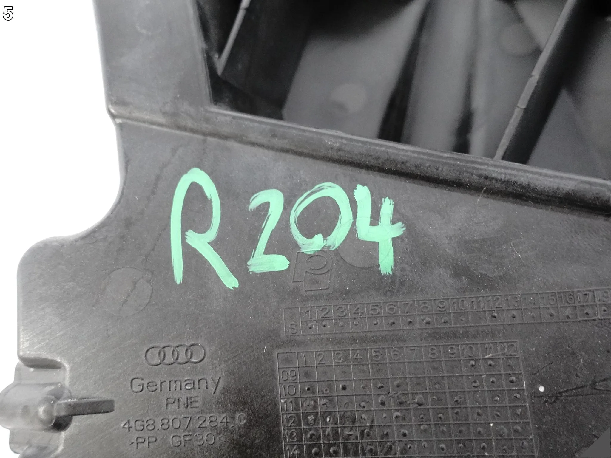 AUDI A7 S7 RS7 4G8 C7 10-18 ŚLIZG MOCOWANIE UCHWYT W ZDERZAK PRAWY TYŁ AUDI A7 S7 RS7 4G8 C7 10-18 ŚLIZG MOCOWANIE UCHWYT W ZDERZAK PRAWY TYŁ - obrazek 6