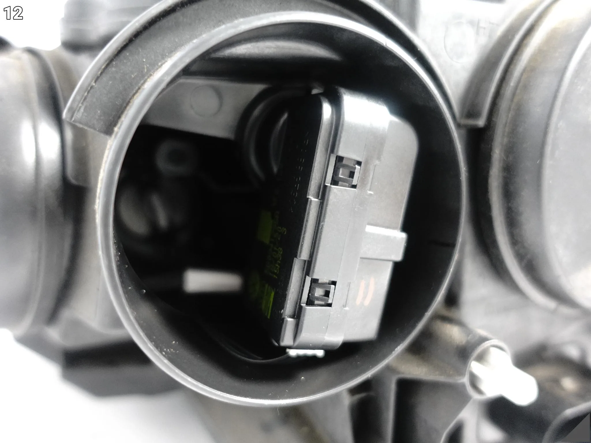 AUDI A1 S1 II 82A GB (2 GENERACJA) 18- ZWYKŁA HALOGEN H7 LAMPA PRAWA PRZÓD AUDI A1 S1 II 82A GB (2 GENERACJA) 18- ZWYKŁA HALOGEN H7 LAMPA PRAWA PRZÓD - obrazek 13