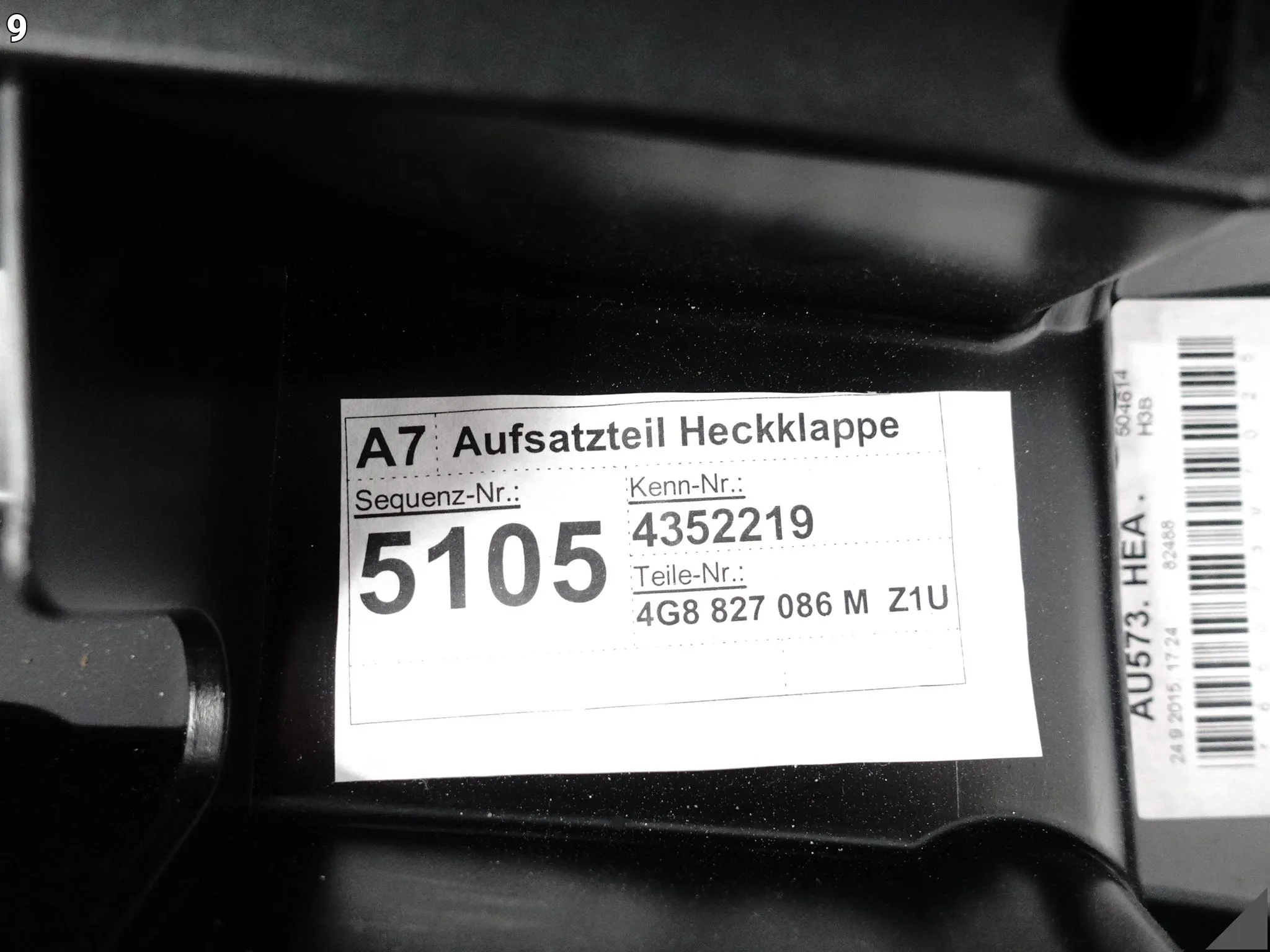 AUDI A7 S7 RS7 4G8 C7 10-18 BLENDA DOKŁADKA KLAPY BAGAŻNIKA TYŁ KOLOR N3N3 AUDI A7 S7 RS7 4G8 C7 10-18 BLENDA DOKŁADKA KLAPY BAGAŻNIKA TYŁ KOLOR N3N3 - obrazek 10