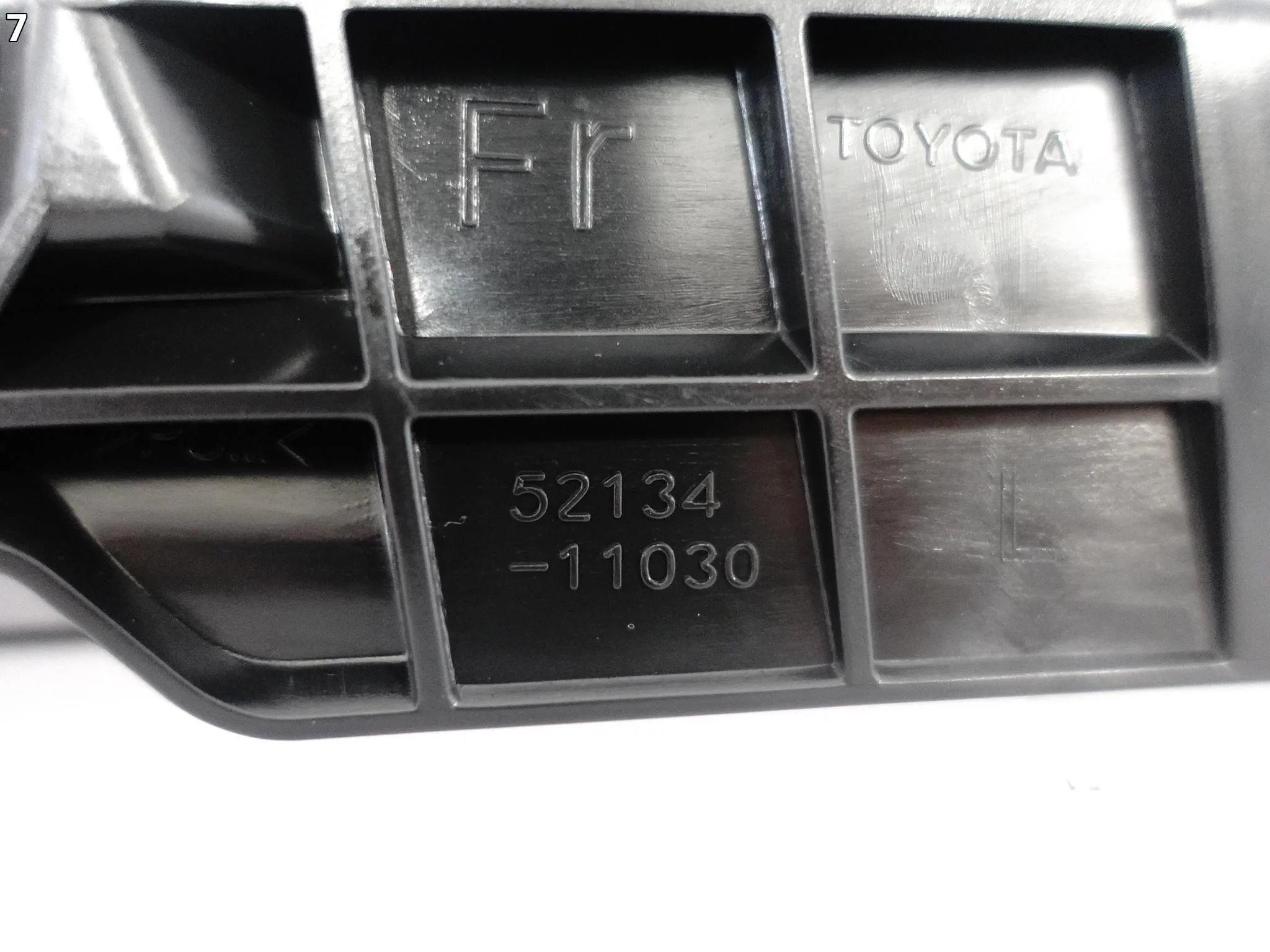 LEXUS LC LC500H LC500 17- ŚLIZG WSPORNIK MOCOWANIE W ZDERZAK PRZÓD LEWY ORG LEXUS LC LC500H LC500 17- ŚLIZG WSPORNIK MOCOWANIE W ZDERZAK PRZÓD LEWY ORG - obrazek 8