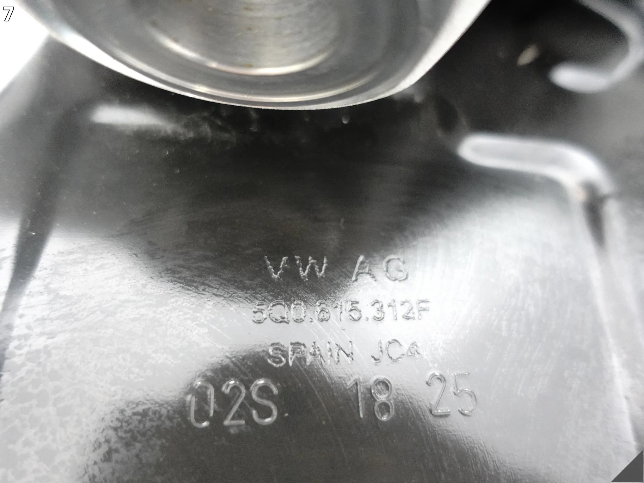 VW TIGUAN III CT1 571 24- ZWROTNICA PIASTA OSŁONA TARCZY PRZÓD PRAWA 0KM VW TIGUAN III CT1 571 24- ZWROTNICA PIASTA OSŁONA TARCZY PRZÓD PRAWA 0KM - obrazek 8