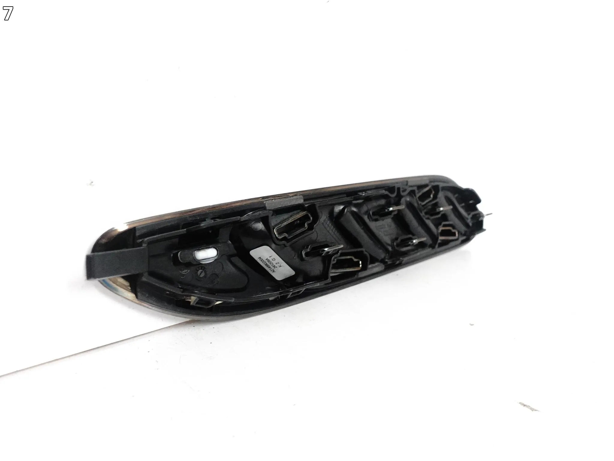 MERCEDES E W214 C W206 63 53 AMG LISTWA KRATKA NAKŁADKA BŁOTNIK PRZÓD PRAWA MERCEDES E W214 C W206 63 53 AMG LISTWA KRATKA NAKŁADKA BŁOTNIK PRZÓD PRAWA - obrazek 8