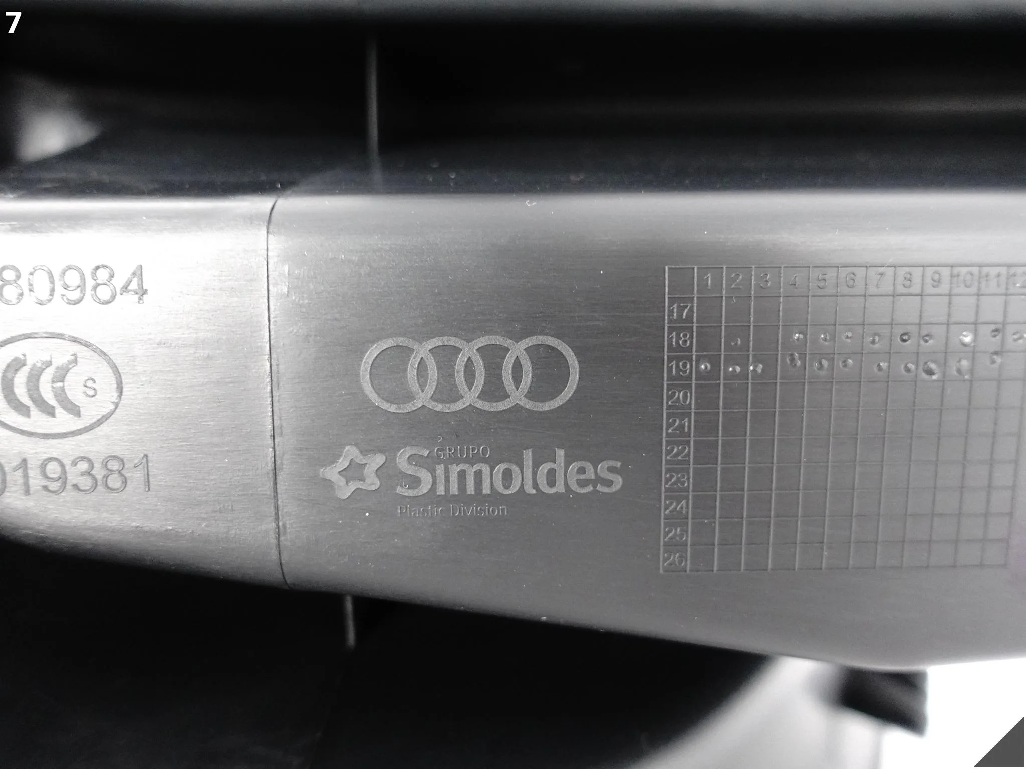AUDI Q3 II 83A F3 18-25 OSŁONA LISTWA POSZYCIE PRÓG SŁUPEK TYŁ PRAWA 4PK AUDI Q3 II 83A F3 18-25 OSŁONA LISTWA POSZYCIE PRÓG SŁUPEK TYŁ PRAWA 4PK - obrazek 8