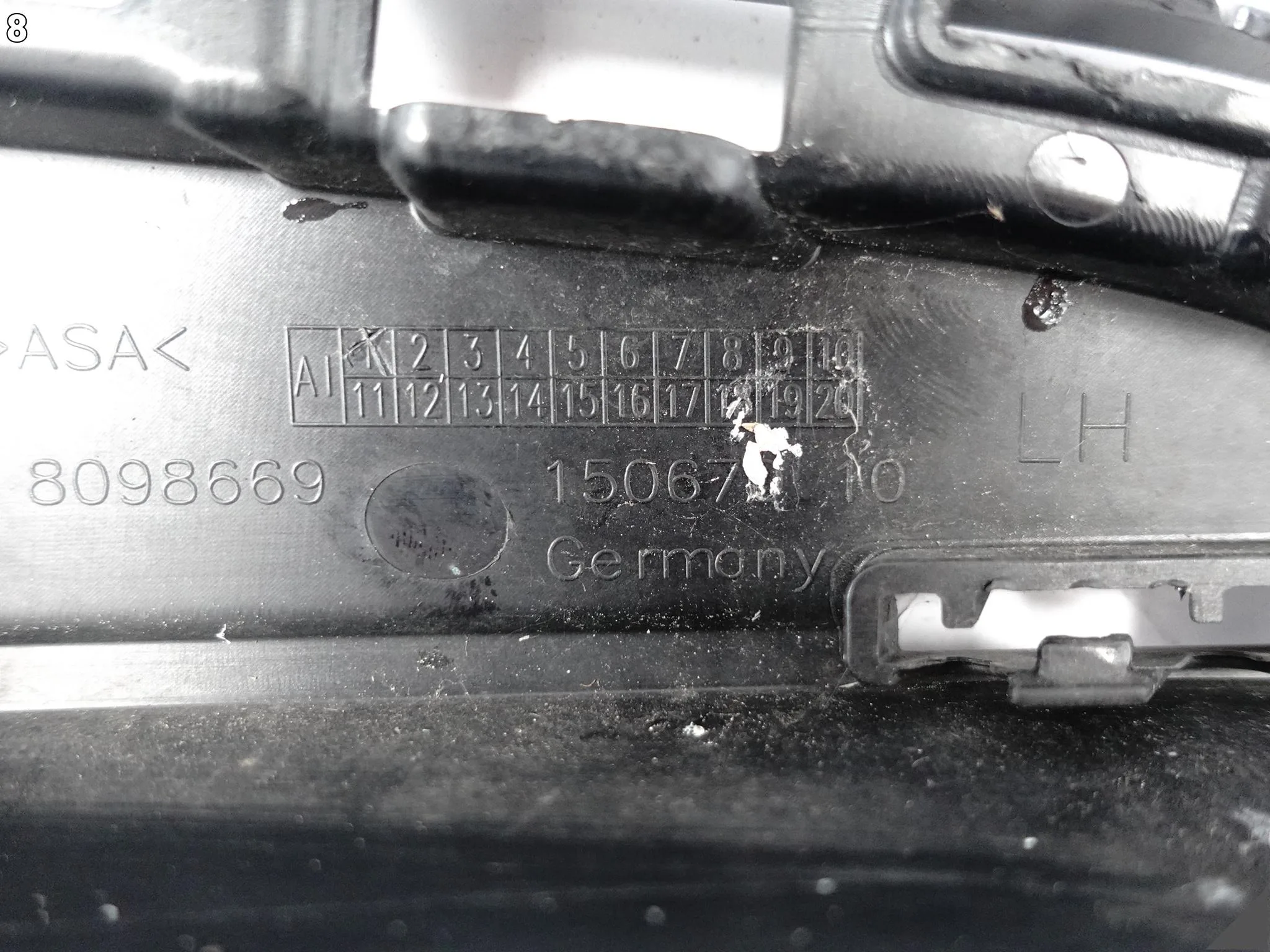 BMW 5 G30 G31 M-PAKIET MSP LCI / LIFT 20-24 ATRAPA W ZDERZAK PRZÓD LEWA BMW 5 G30 G31 M-PAKIET MSP LCI / LIFT 20-24 ATRAPA W ZDERZAK PRZÓD LEWA - obrazek 9