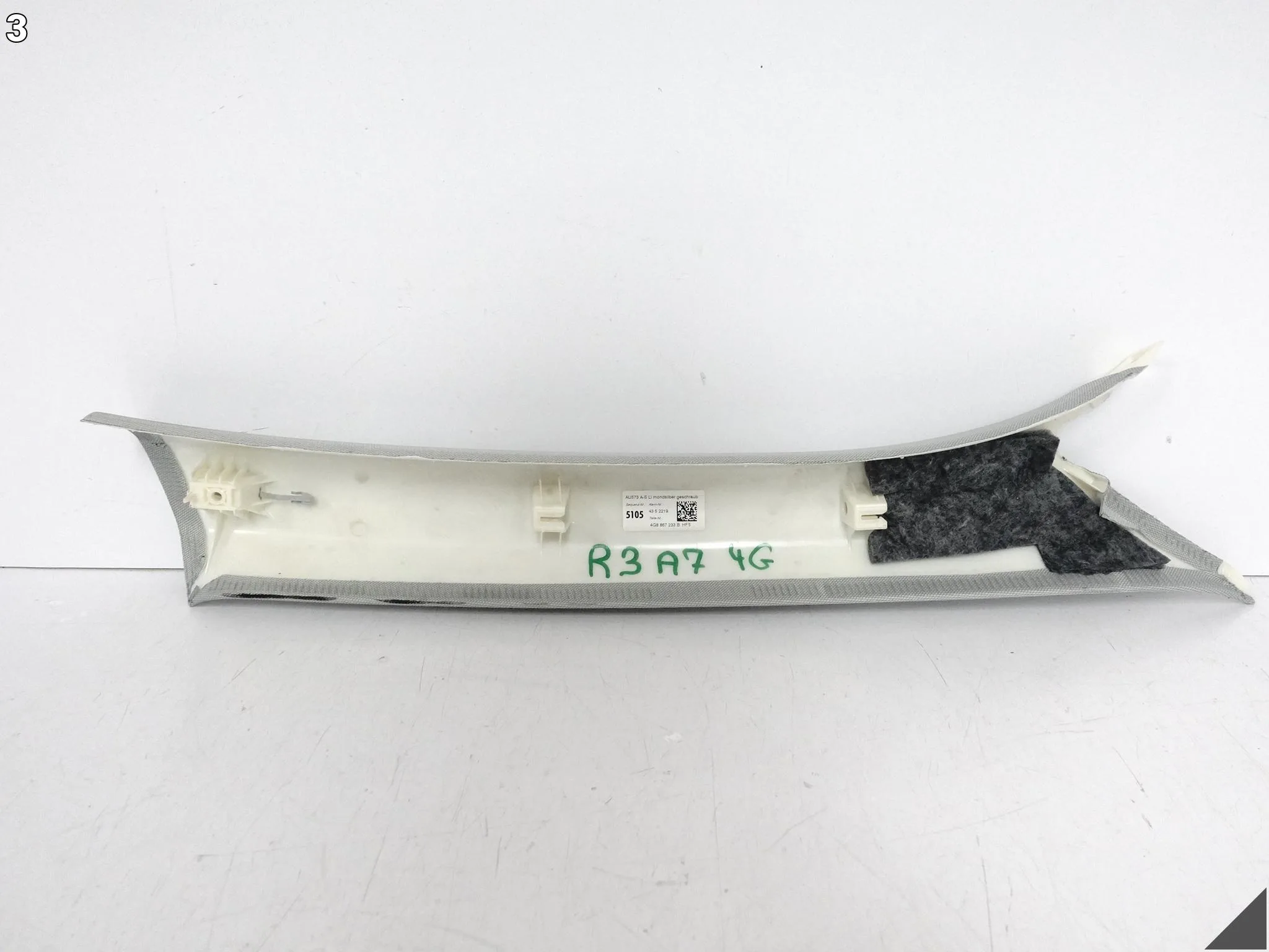 AUDI A7 S7 RS7 4G8 C7 10-18 OSŁONA POSZYCIE SŁUPEK A LEWY MOON SILVER HF6 AUDI A7 S7 RS7 4G8 C7 10-18 OSŁONA POSZYCIE SŁUPEK A LEWY MOON SILVER HF6 - obrazek 4
