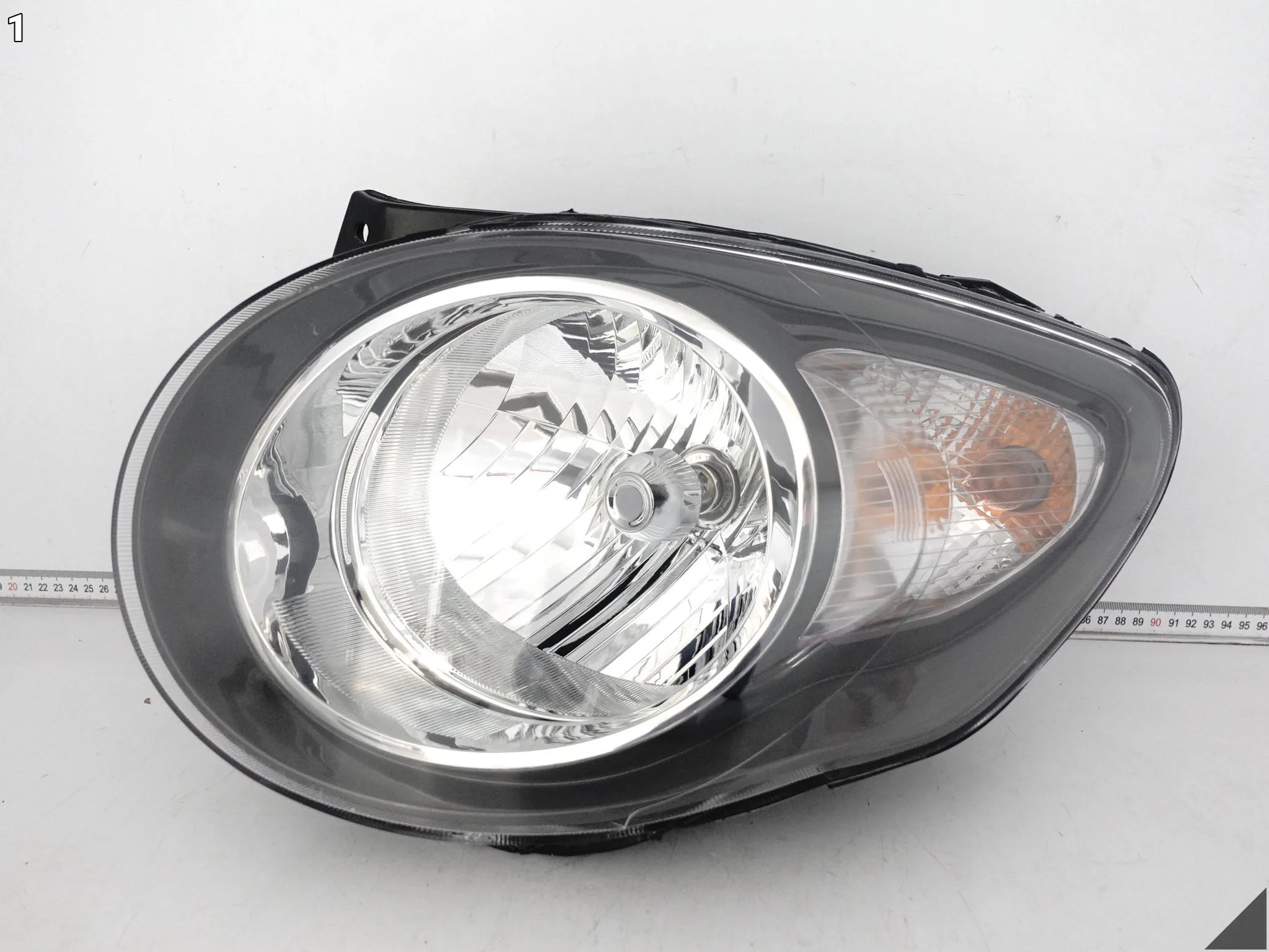 KIA PICANTO I (1 GENERACJA) LIFT 07-11 LAMPA ZWYKŁA HALOGEN LEWA PRZÓD EU KIA PICANTO I (1 GENERACJA) LIFT 07-11 LAMPA ZWYKŁA HALOGEN LEWA PRZÓD EU - obrazek 2
