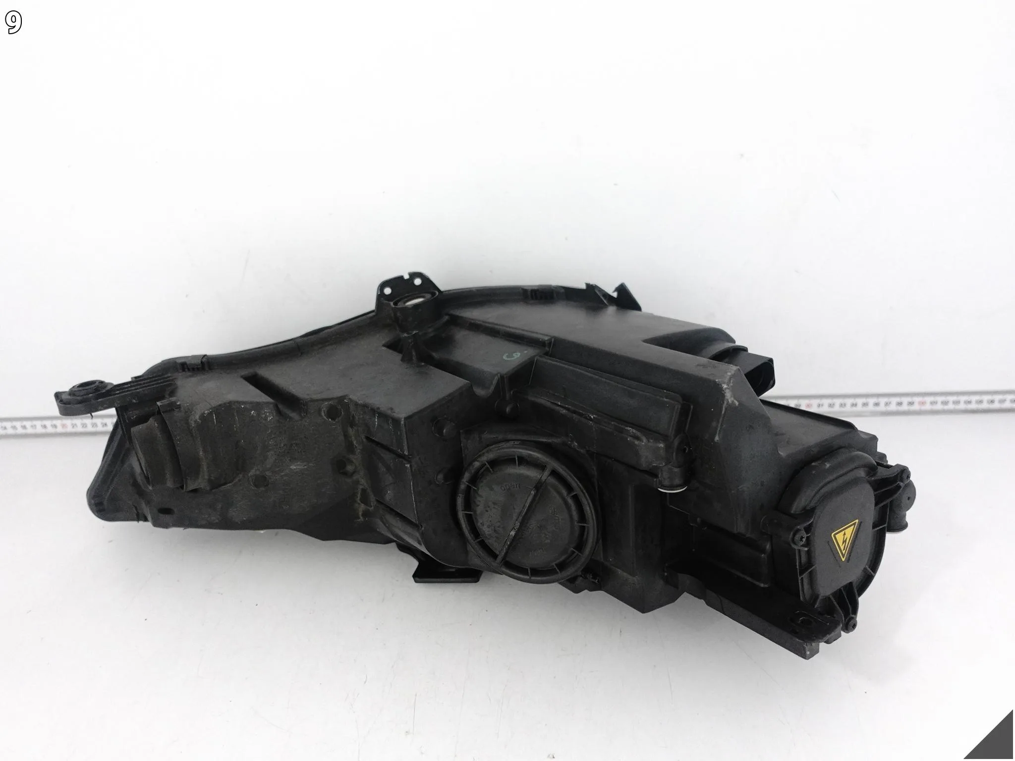 AUDI A4 S4 8W0 B9 15-19 LAMPA HEADLIGHT XENON + LED LEWA PRZÓD EUROPA AUDI A4 S4 8W0 B9 15-19 LAMPA HEADLIGHT XENON + LED LEWA PRZÓD EUROPA - obrazek 10