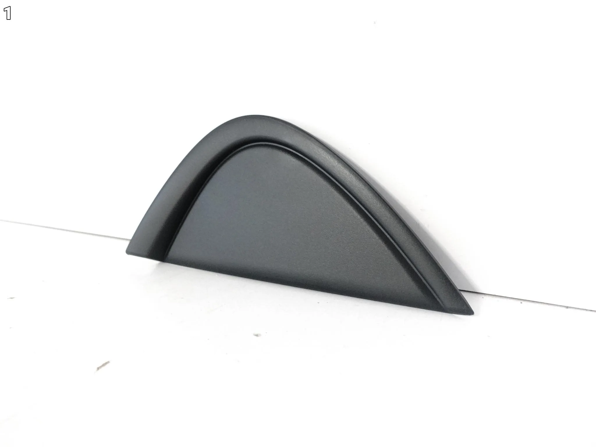 TOYOTA YARIS IV 4 XP210 20- LISTWA ZAŚLEPKA OSŁONA TRÓJKĄT DRZWI TYŁ PRAWA TOYOTA YARIS IV 4 XP210 20- LISTWA ZAŚLEPKA OSŁONA TRÓJKĄT DRZWI TYŁ PRAWA - obrazek 2