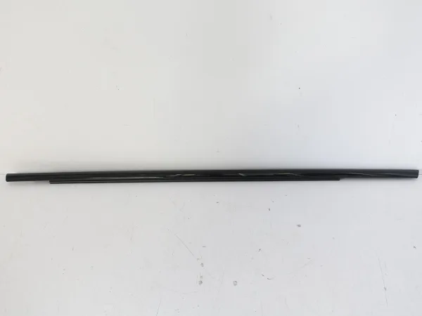 AUDI A6 S6 E-TRON AVANT 85F 24- LISTWA ZGARNIAJĄCA SZYBY DRZWI TYŁ PRAWA AUDI A6 S6 E-TRON AVANT 85F 24- LISTWA ZGARNIAJĄCA SZYBY DRZWI TYŁ PRAWA